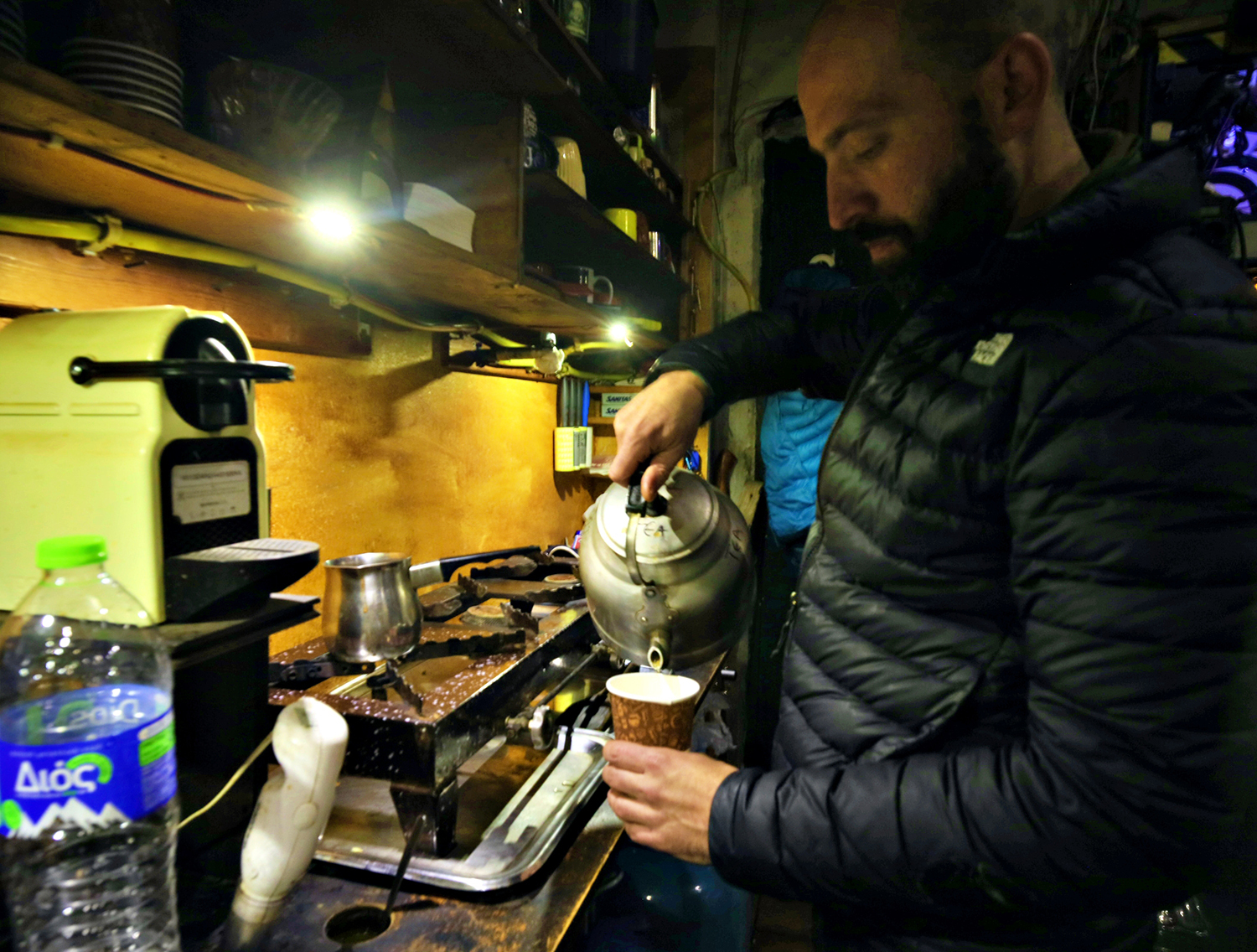 Ανάβαση στις χιονισμένες κορυφές του Ολύμπου