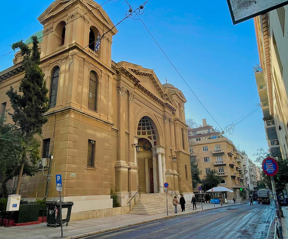 Σπάνιες εικόνες από την πολύβουη οδό Σκουφά στο Κολωνάκι
