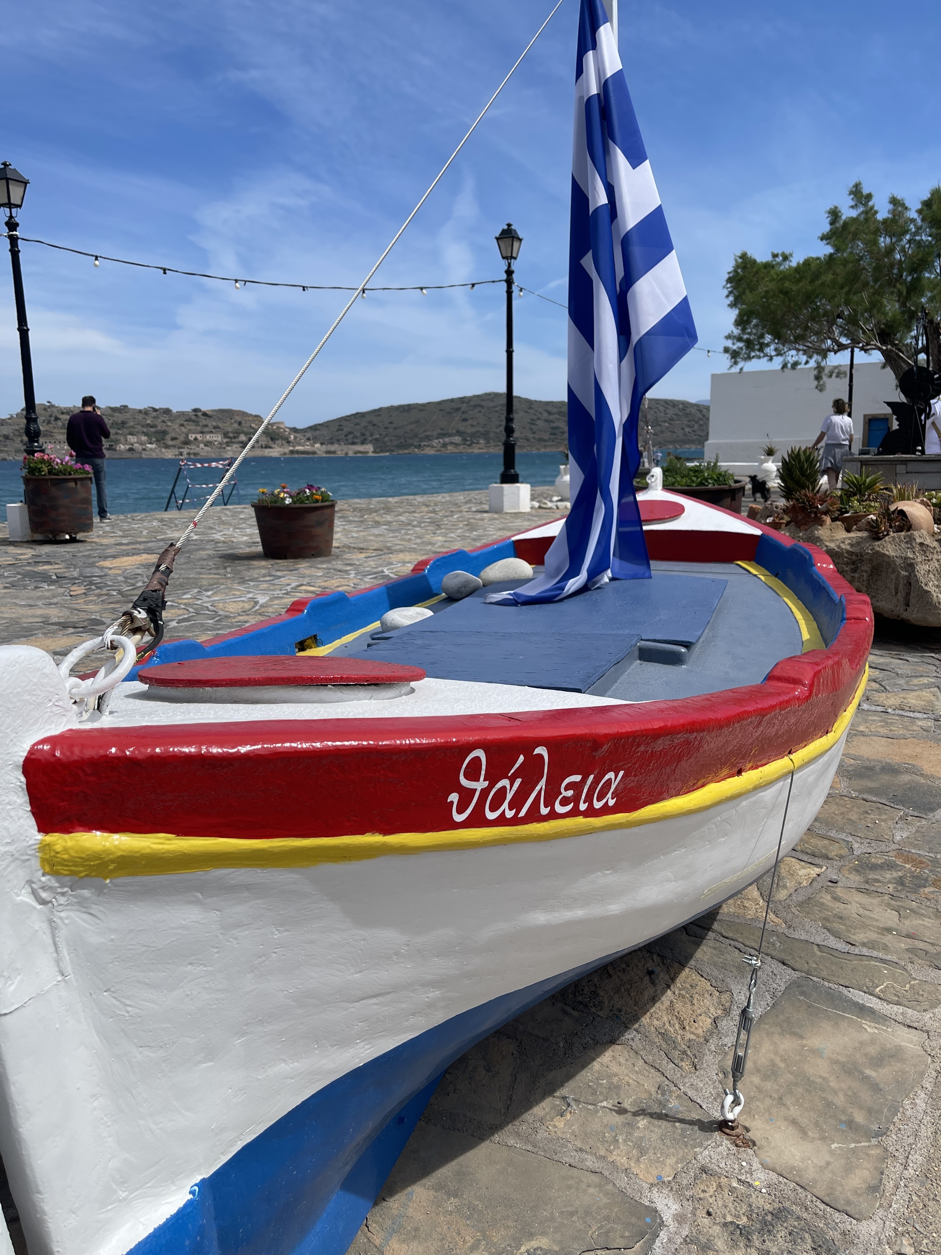 Οδοιπορικό στο χωριό Πλάκα, στη Σπιναλόγκα, εκεί που γυρίστηκε η τηλεοπτική σειρά «Το Νησί»