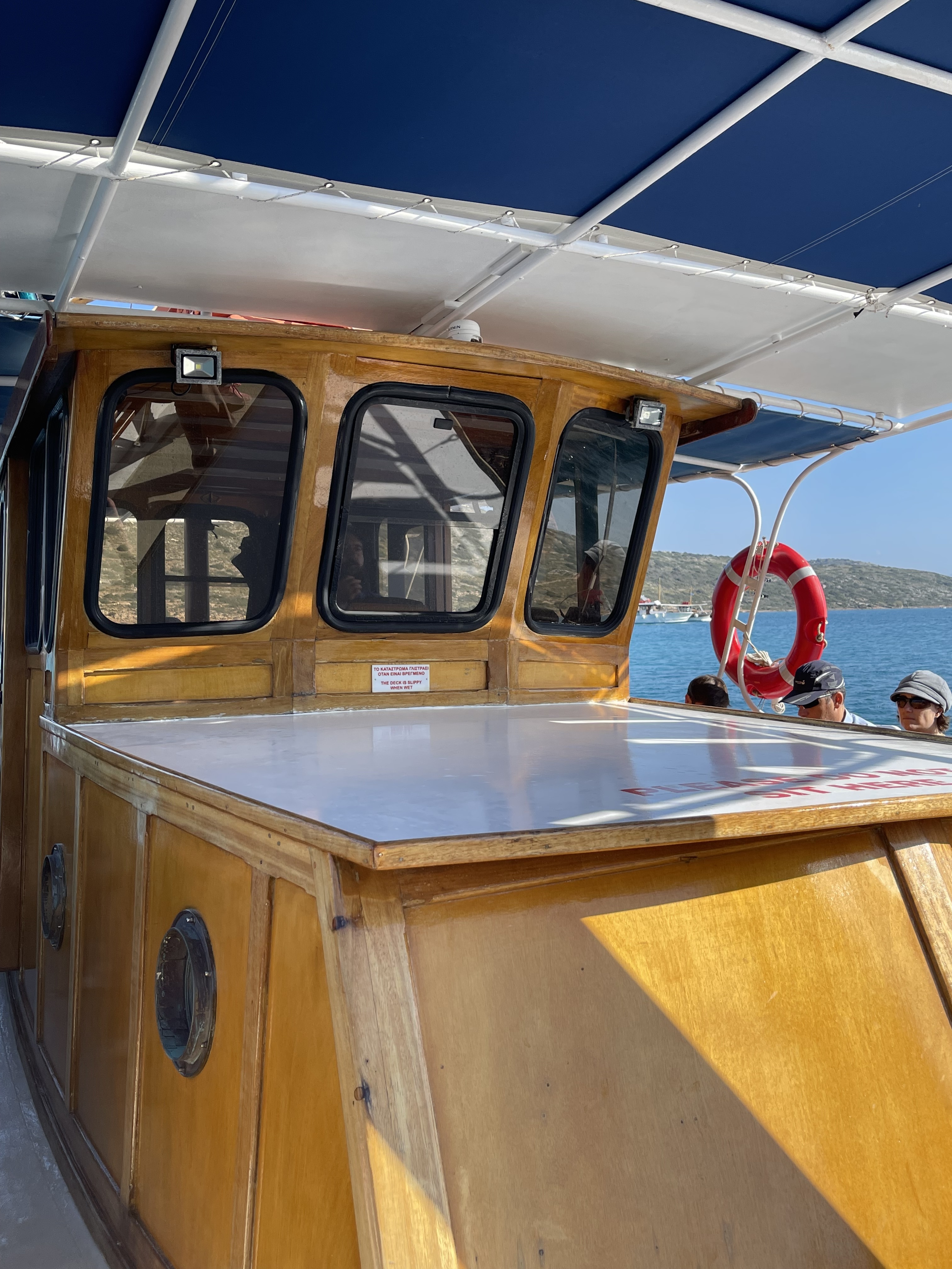 Οδοιπορικό στο χωριό Πλάκα, στη Σπιναλόγκα, εκεί που γυρίστηκε η τηλεοπτική σειρά «Το Νησί»