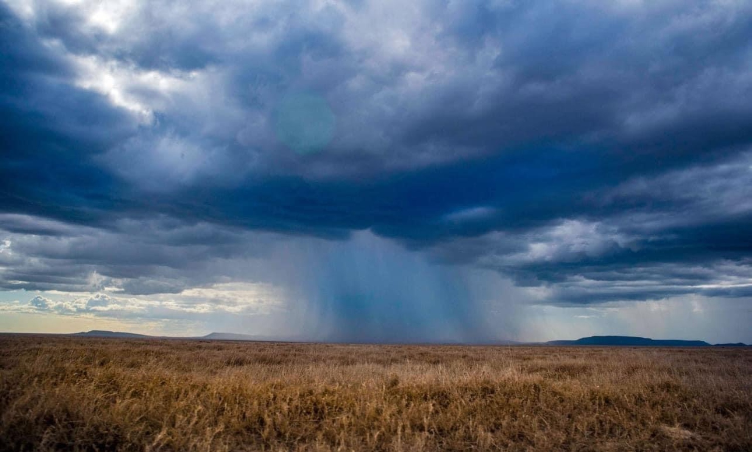 τοπίο με τον ουρανό στην Τανζανία