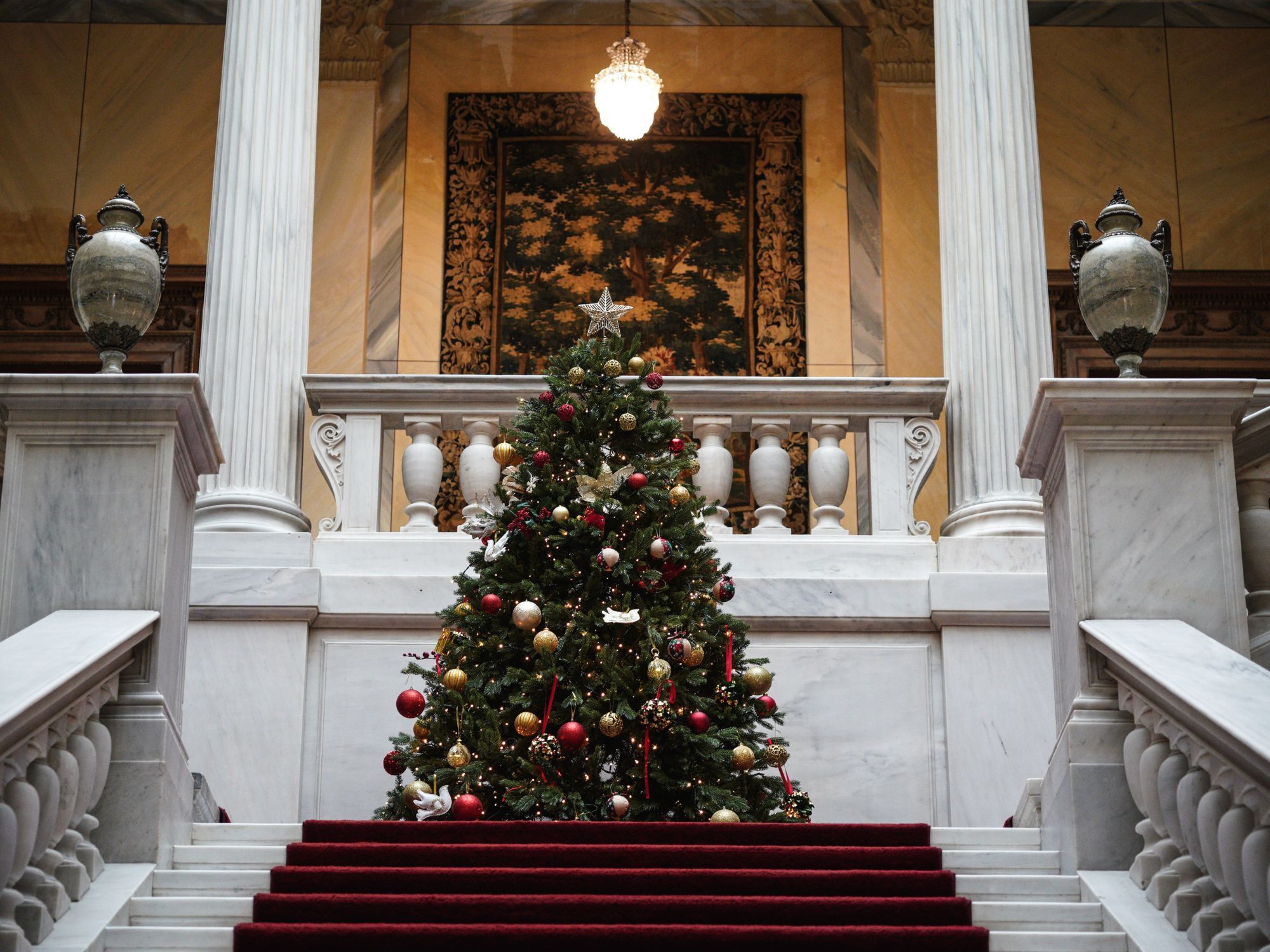 Το Χριστουγεννιάτικο δέντρο στο Προεδρικό Μέγαρο