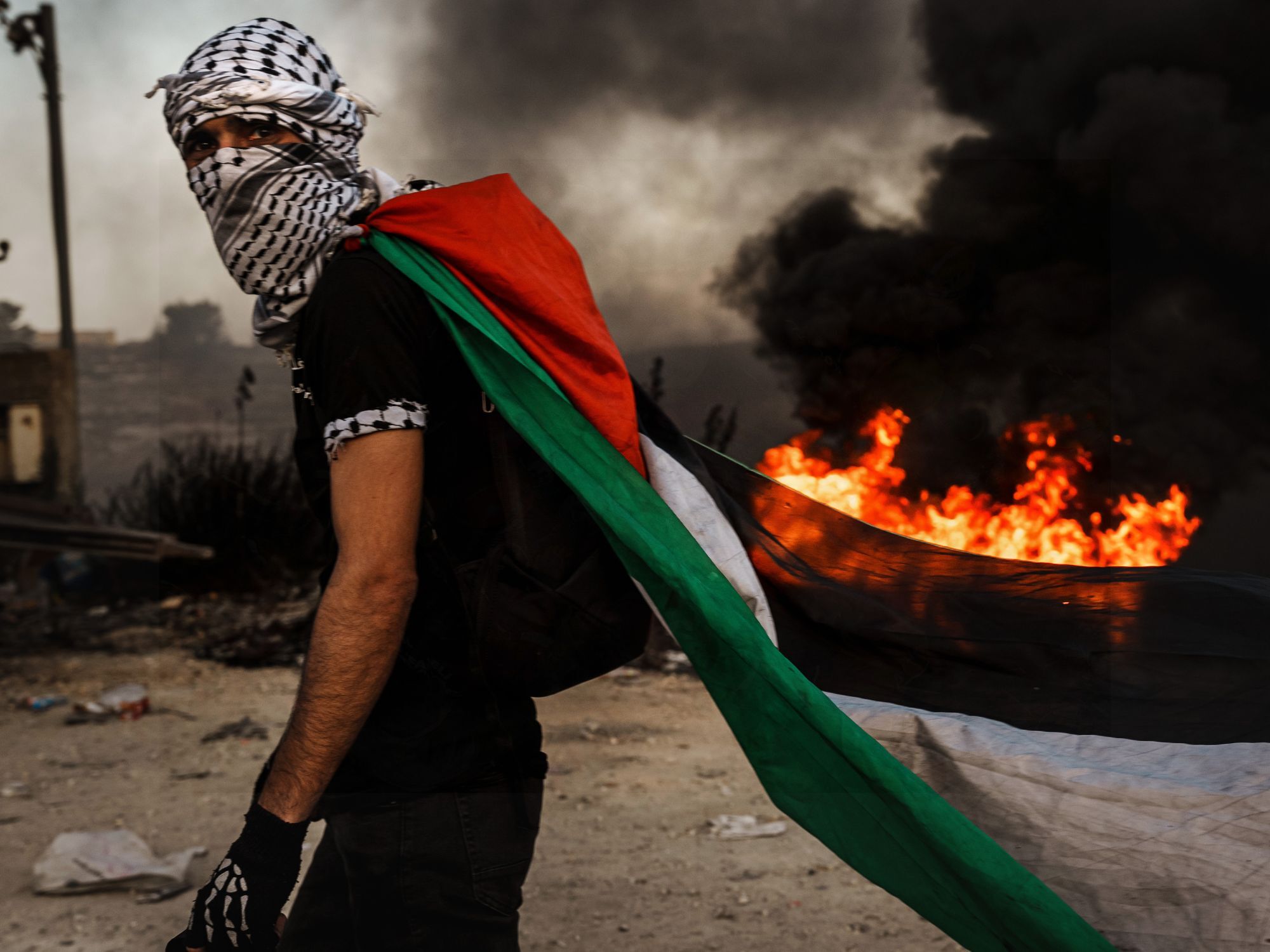 Ο πόλεμος μεταξύ της Χαμάς και του Ισραήλ ξεκίνησε στις 7 Οκτωβρίου 2023, όταν ένοπλοι μαχητές της οργάνωσης επιτέθηκαν εναντίον αμάχων Ισραηλινών που συμμετείχαν σε μουσικό φεστιβάλ, γεγονός που συνιστά τη μεγαλύτερη τρομοκρατική ενέργεια από συστάσεως του κράτους του Ισραήλ