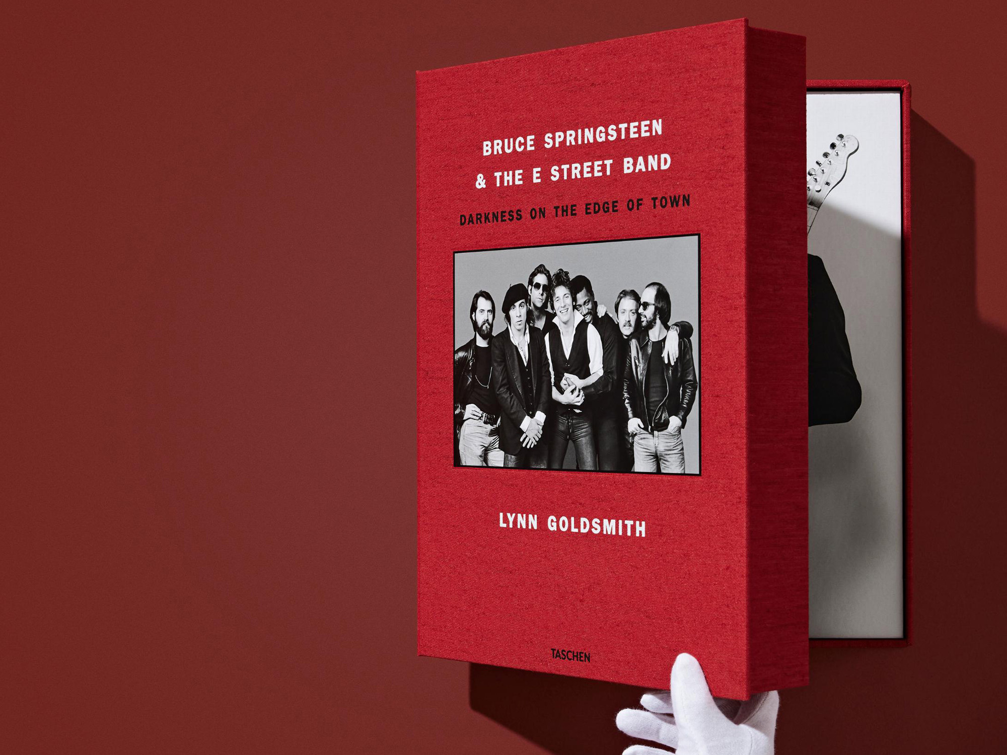 Bruce Springsteen & the E Street Band - Darkness at the Edge of Town