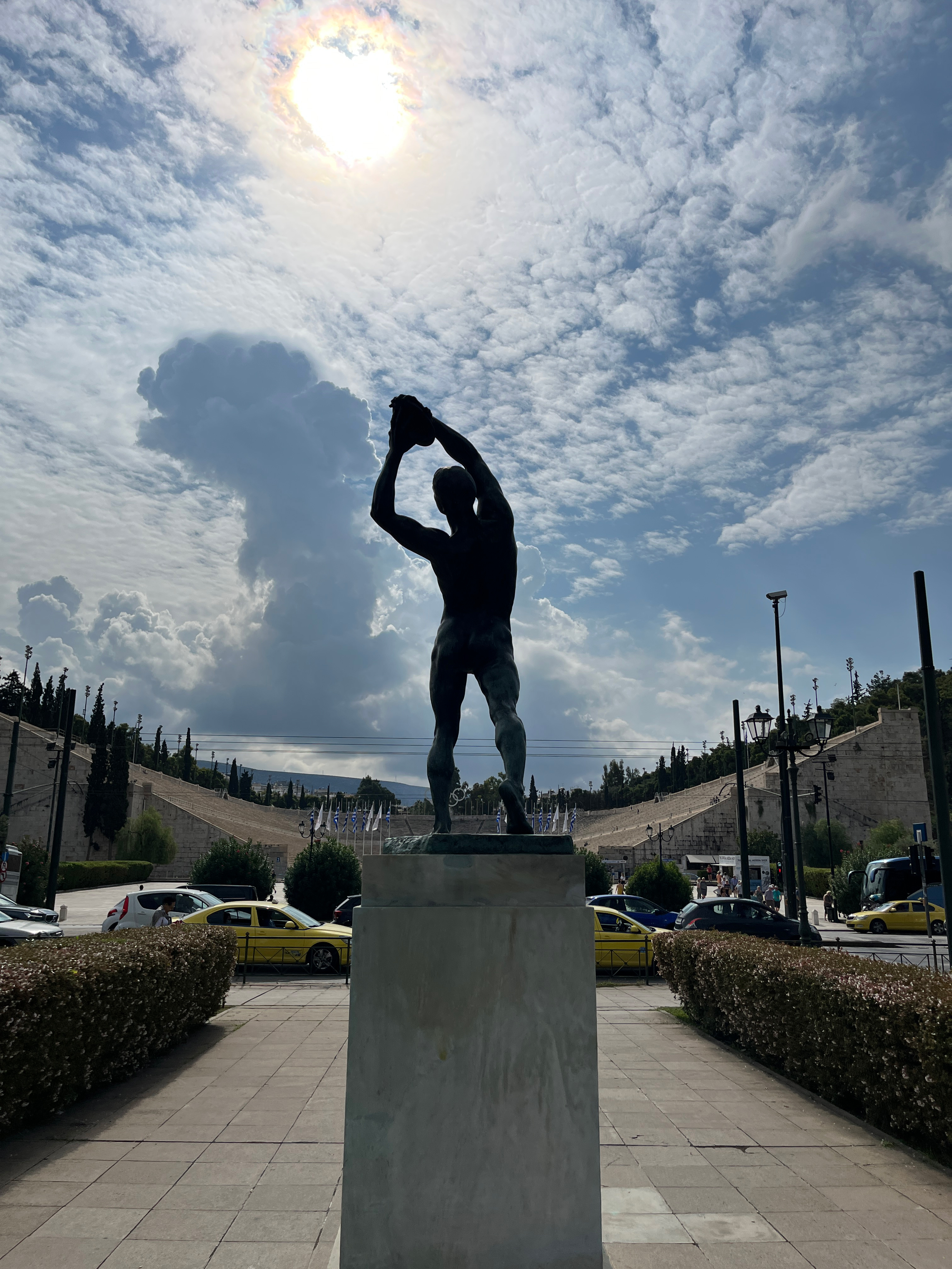 «Αθήνα, μέσα από τα μάτια των Ουκρανών»: Έκθεση φωτογραφίας από την IRC Hellas