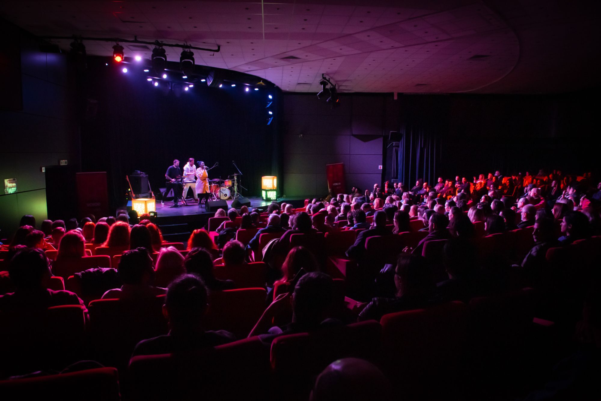 Hume Assine και George Gaudy στο Γαλλικό Ινστιτούτο. Μια υπέροχη βραδιά από τον Voice 102.5