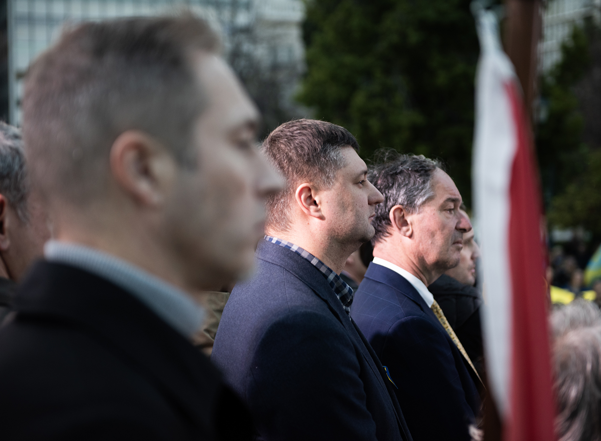 Δύο χρόνια από τη ρωσική εισβολή στην Ουκρανία: Φωτορεπορτάζ από την ειρηνική πορεία υποστήριξης της Ουκρανίας στην Αθήνα