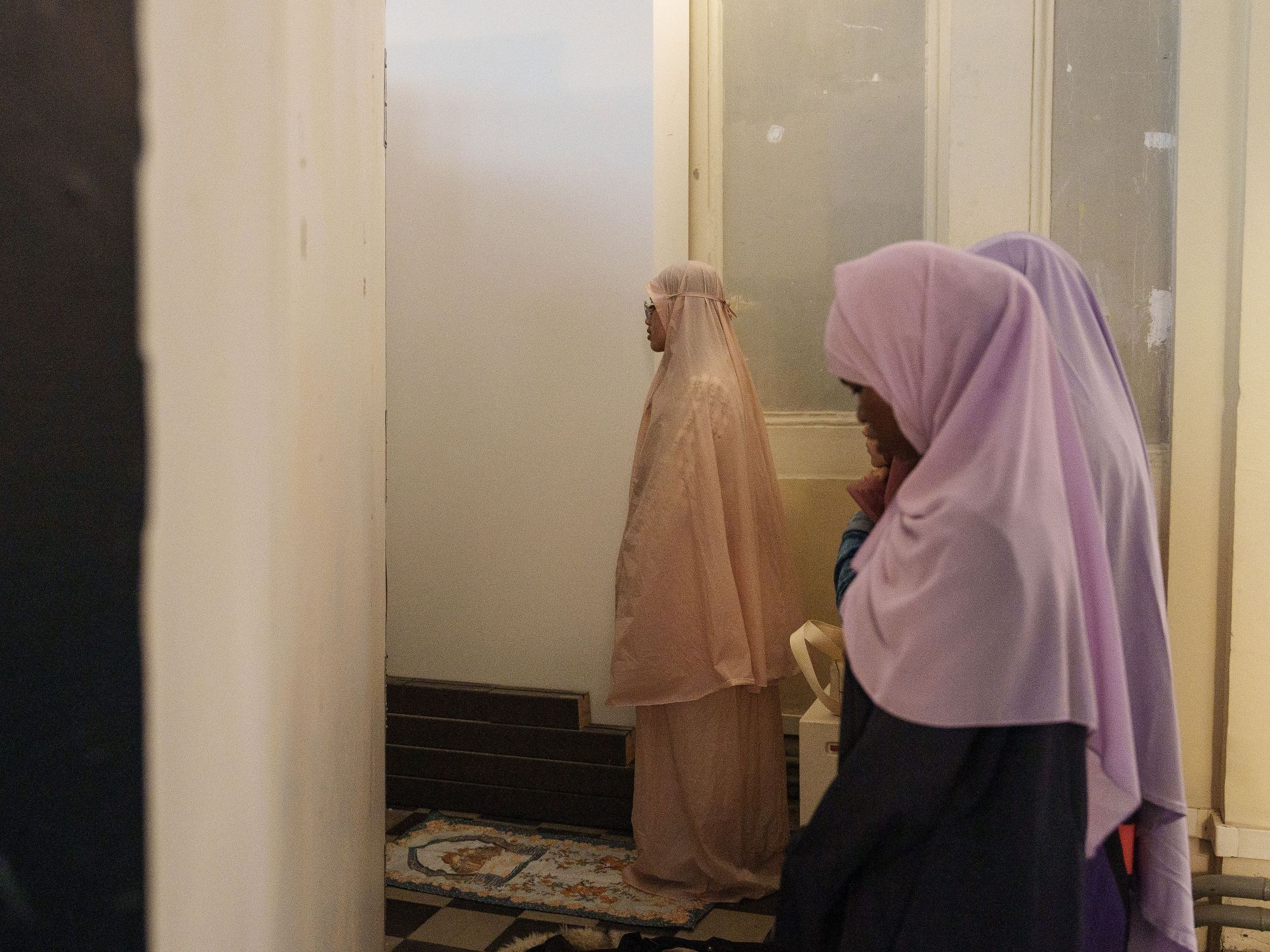 Προσευχή μουσουλμάνων για τον εορτασμό της Λύσης της Νηστείας του Ραμαζανίου (Εΐντ αλ-Φιτρ) στο Γενί Τζαμί της Θεσσαλονίκης