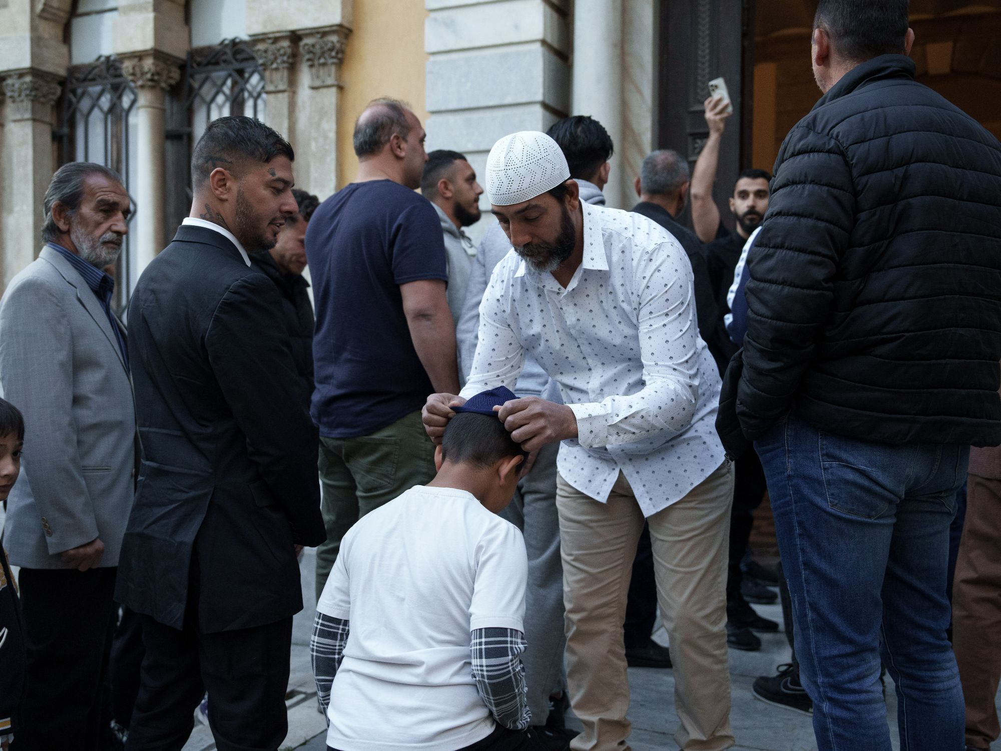 Προσευχή μουσουλμάνων για τον εορτασμό της Λύσης της Νηστείας του Ραμαζανίου (Εΐντ αλ-Φιτρ) στο Γενί Τζαμί της Θεσσαλονίκης