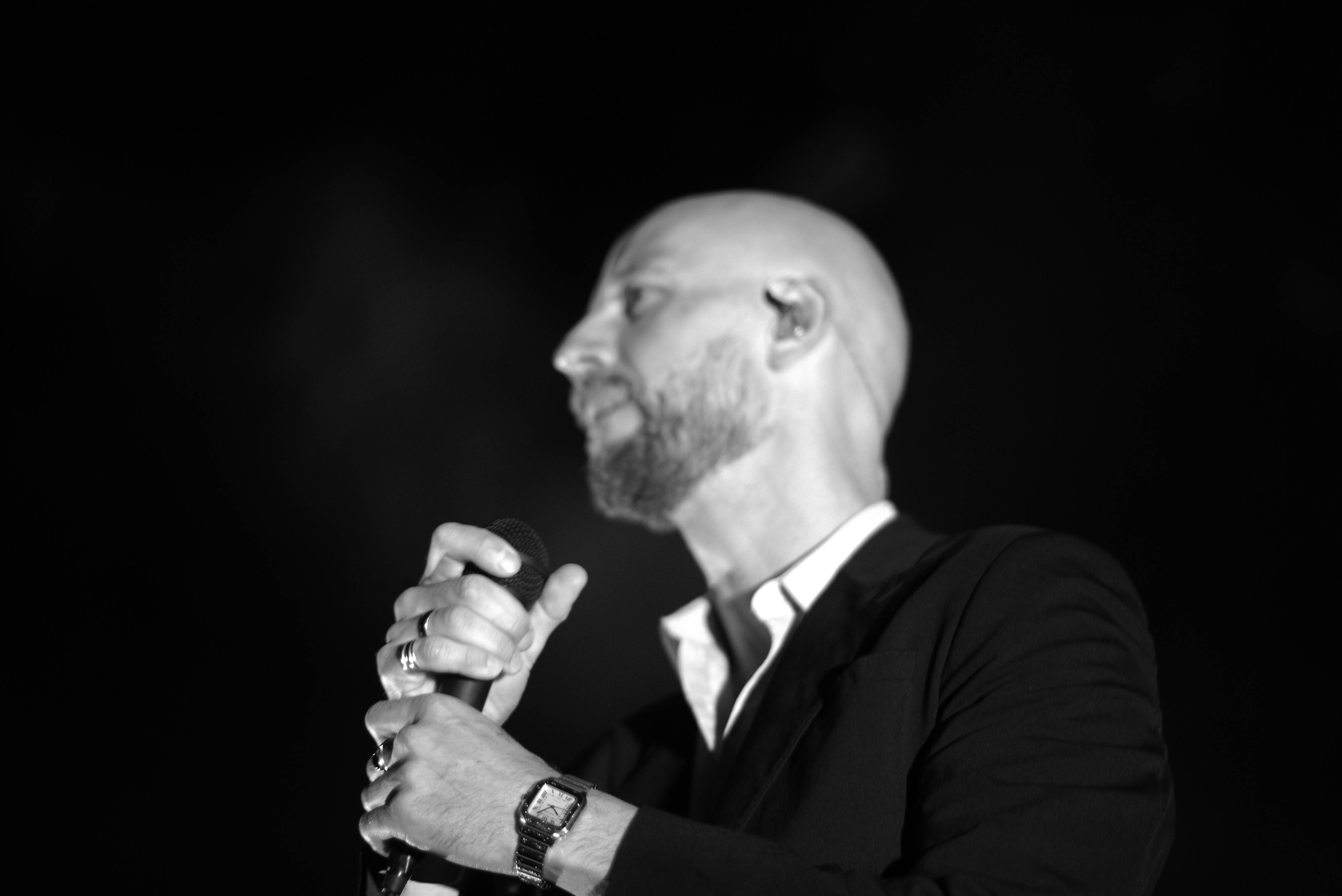 Sivert Høyem: Ανταπόκριση από τη συναυλία στο Floyd σε 30 εικόνες του φωτογράφου Πέτρου Νικόλτσου