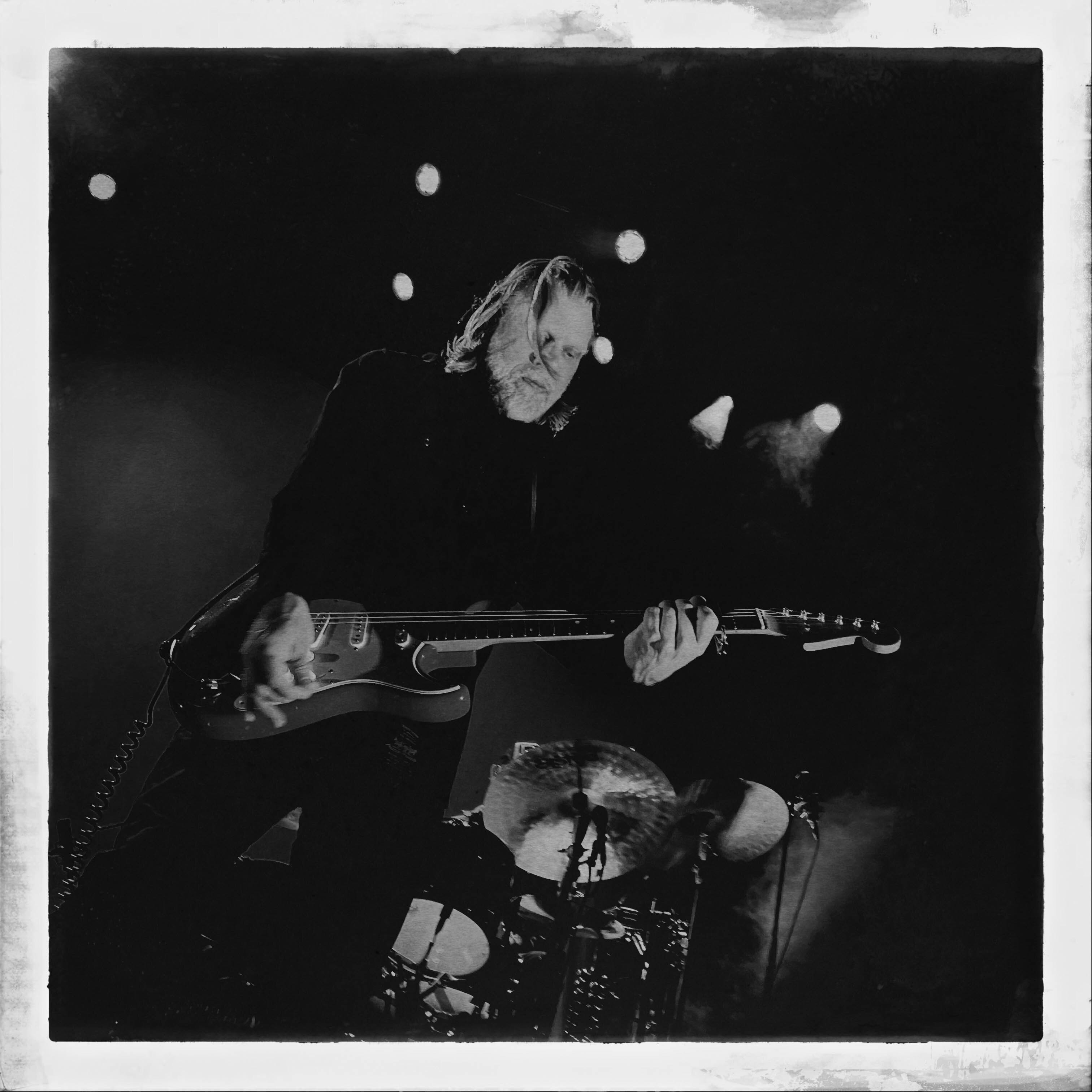 Sivert Høyem: Ανταπόκριση από τη συναυλία στο Floyd σε 30 εικόνες του φωτογράφου Πέτρου Νικόλτσου