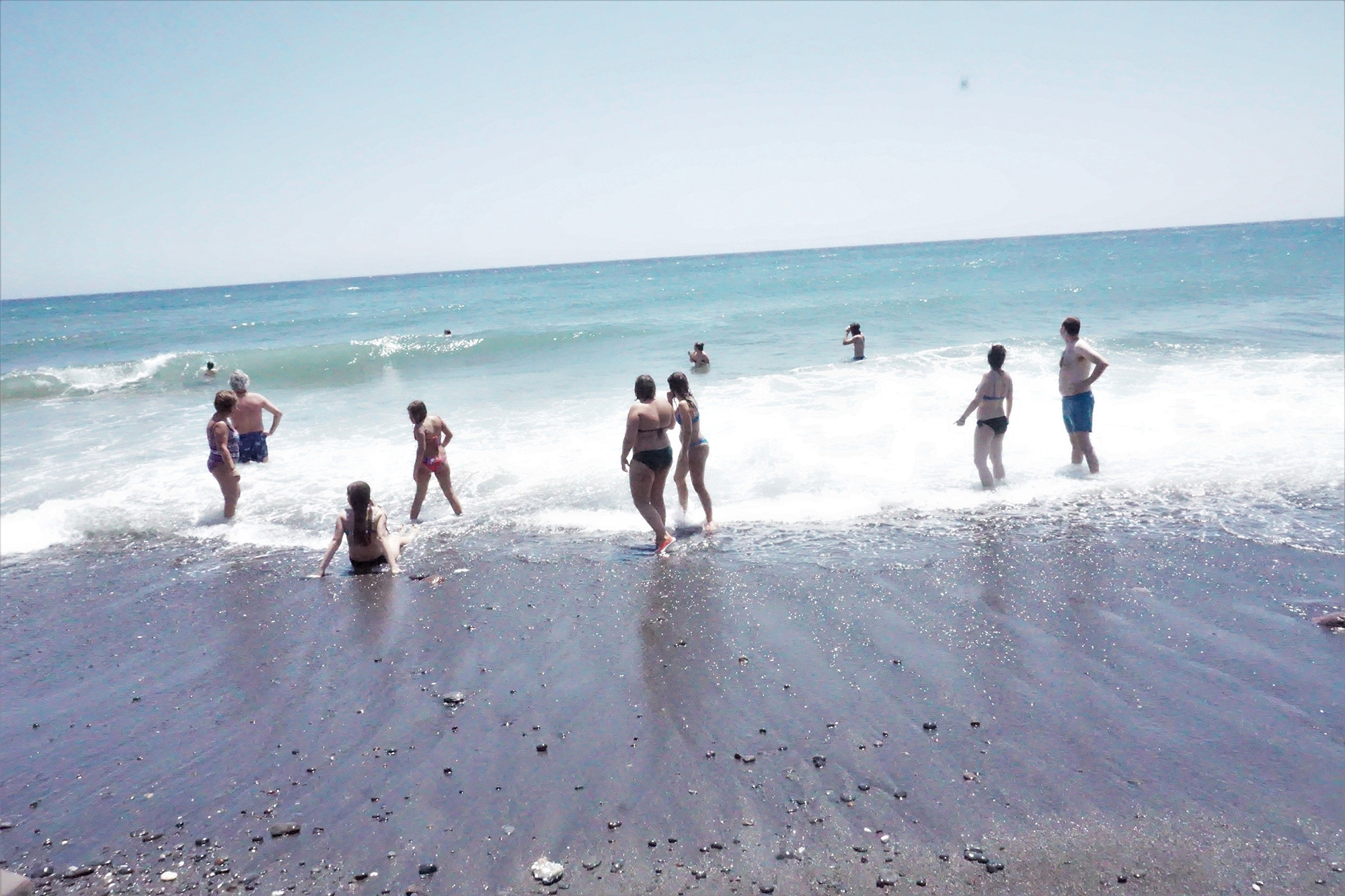 Οι shashin lovers πλατσουρίζουν στη «Θάλασσα»