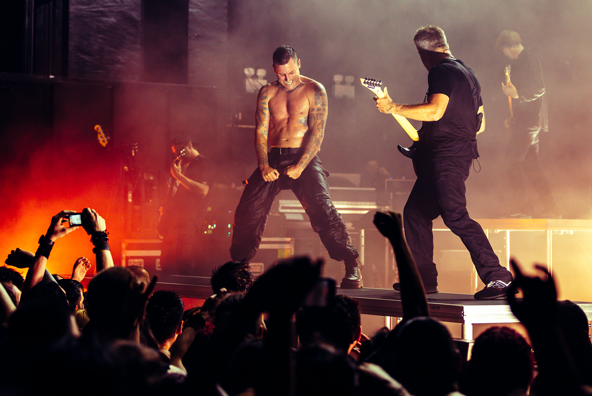 Parkway Drive: Ανταπόκριση από τη sold out συναυλία της αυστραλιανής metal μπάντας στην Αθήνα, στο Floyd, την Τρίτη 11 Ιουνίου 2024.