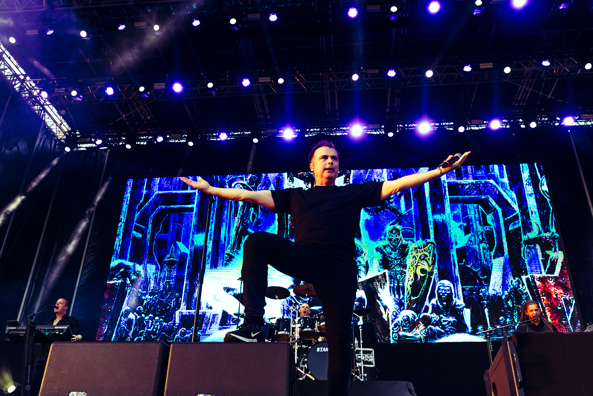 Release Athens 2024: Ανταπόκριση - φωτορεπορτάζ από τις εμφανίσεις των Megadeth, Blind Guardian και Grand Magus στην Πλατεία Νερού.