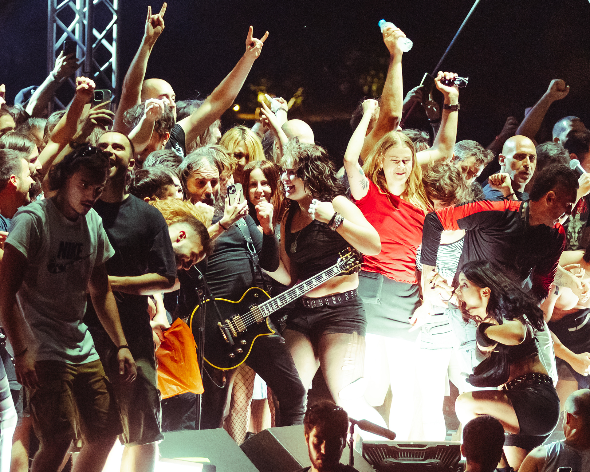 Rotting Christ: Ανταπόκριση από την επετειακή συναυλία για τα 35 χρόνια της ελληνικής black metal μπάντας στο Θέατρο Λυκαβηττού