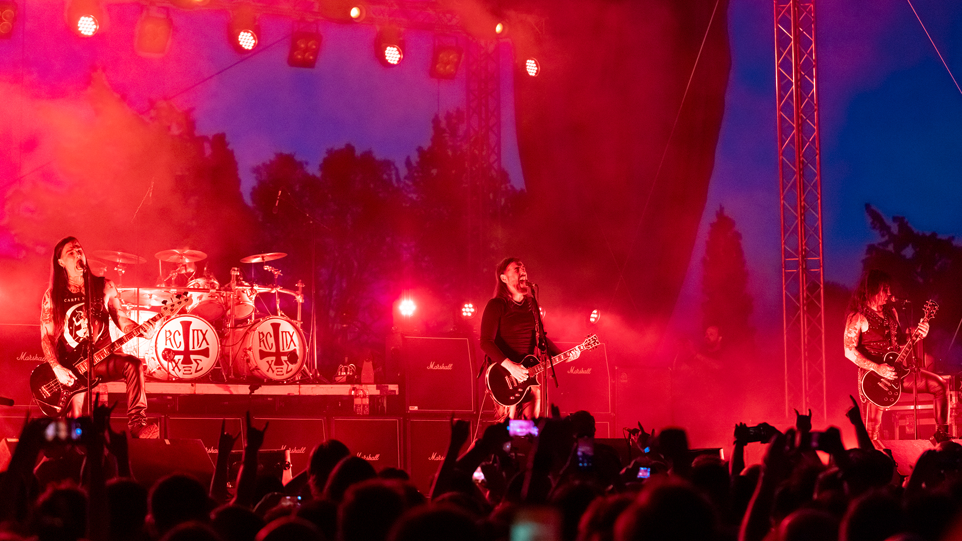 Rotting Christ: Ανταπόκριση από την επετειακή συναυλία για τα 35 χρόνια της ελληνικής black metal μπάντας στο Θέατρο Λυκαβηττού