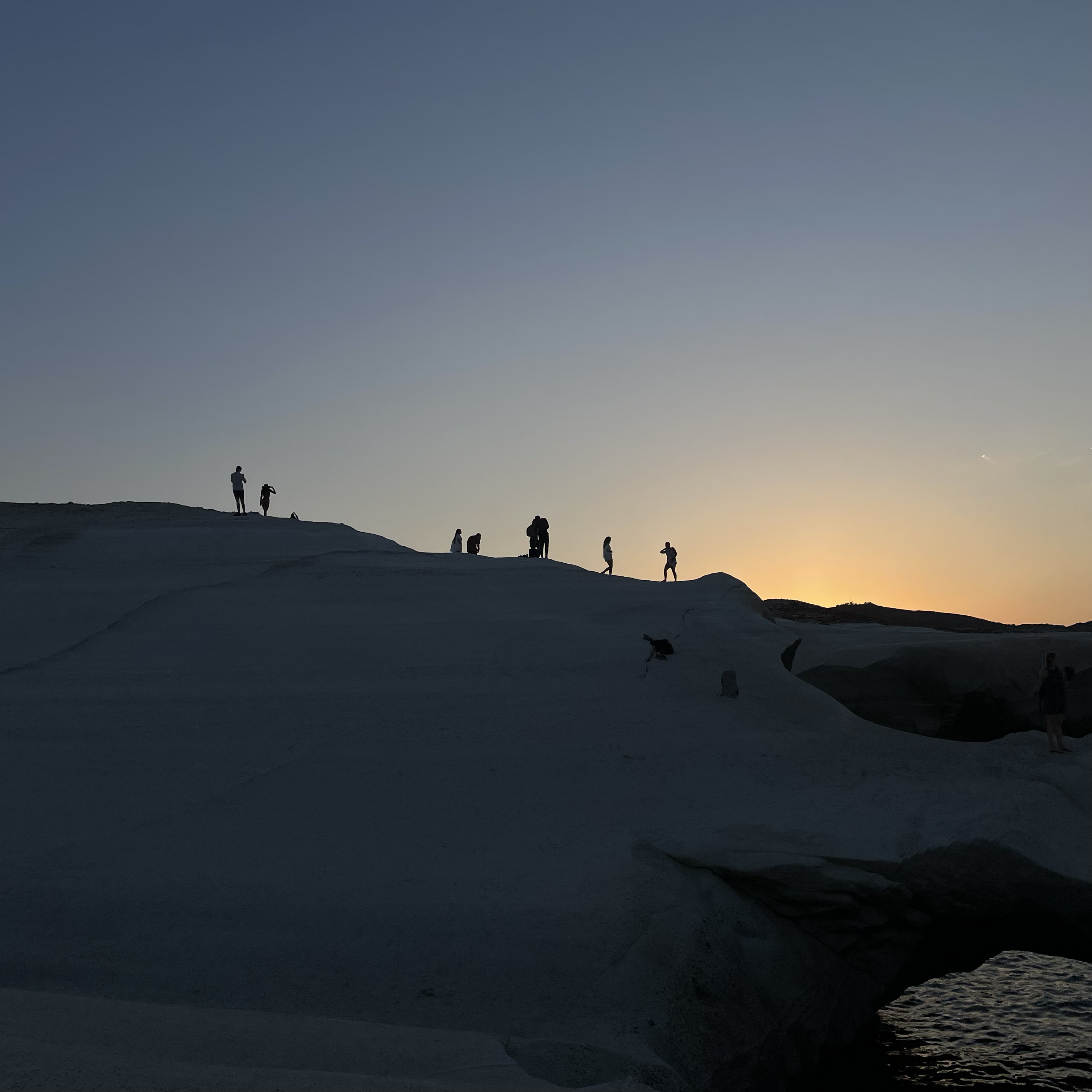 Σαρακήνικο στη Μήλο: Ένα photo story του φωτογράφου Πέτρου Νικόλτσου από τη φημισμένη παραλία και το νησί