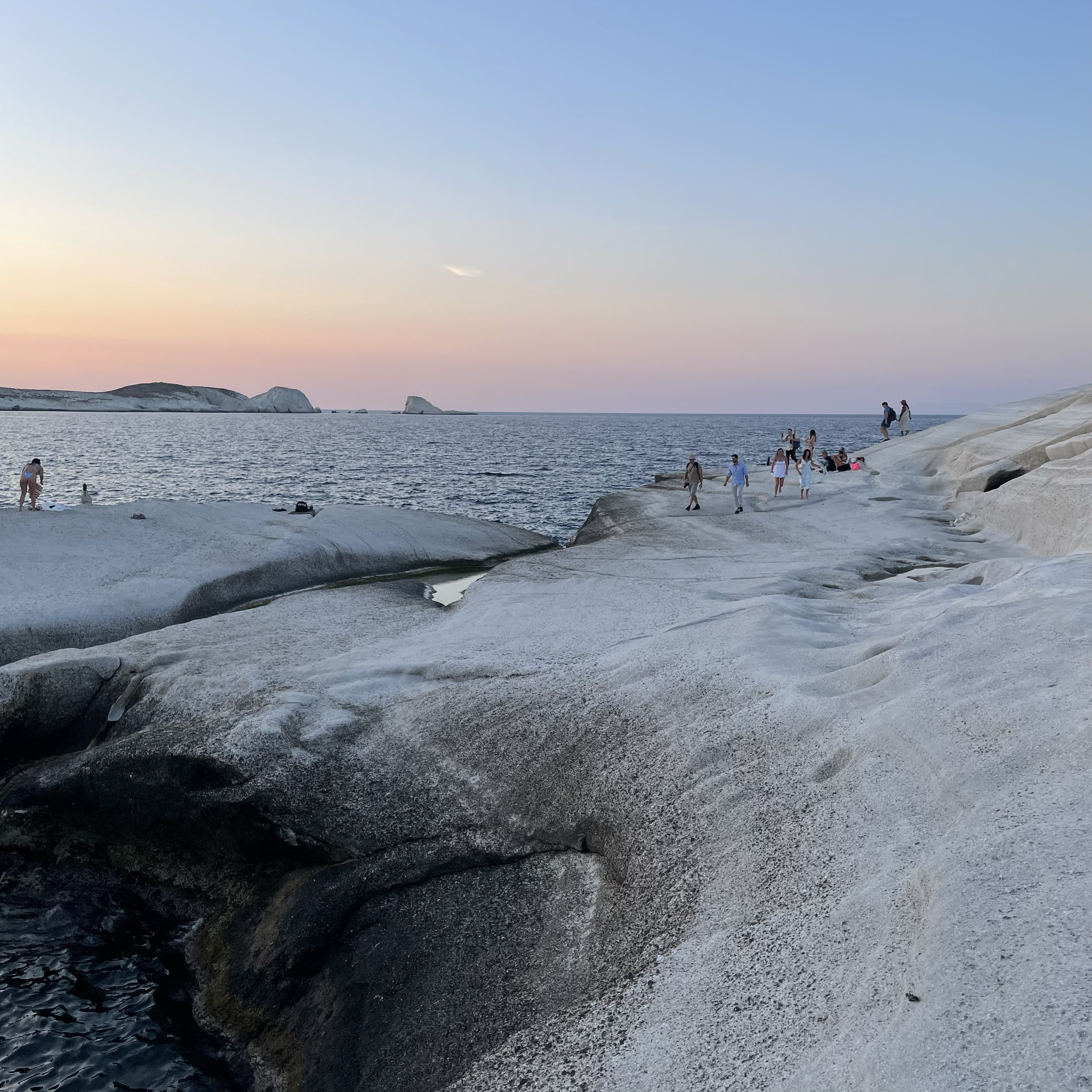 Σαρακήνικο στη Μήλο: Ένα photo story του φωτογράφου Πέτρου Νικόλτσου από τη φημισμένη παραλία και το νησί