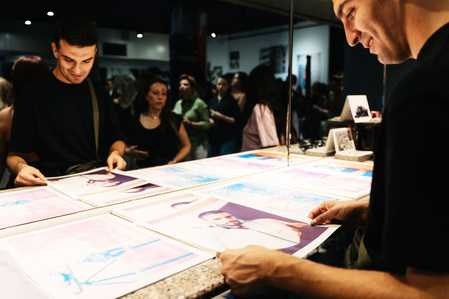 Δημήτρης Μουγκός, «Κάνα Δυο Φωτογραφίες»