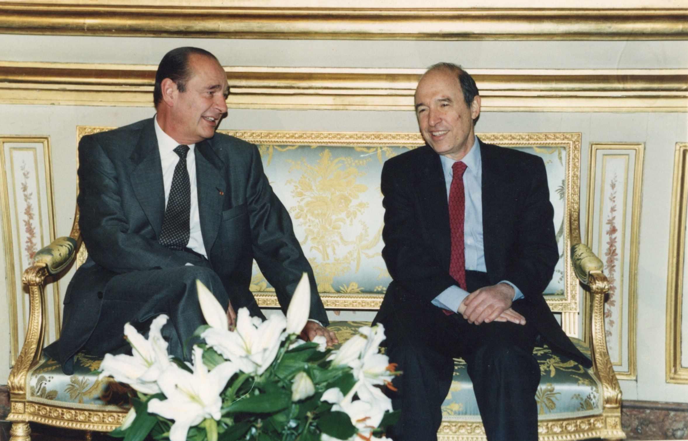 Κώστας Σημίτης 1936 – 2025: Η διαδρομή, η δράση και η ζωή του σε σπάνιες εικόνες