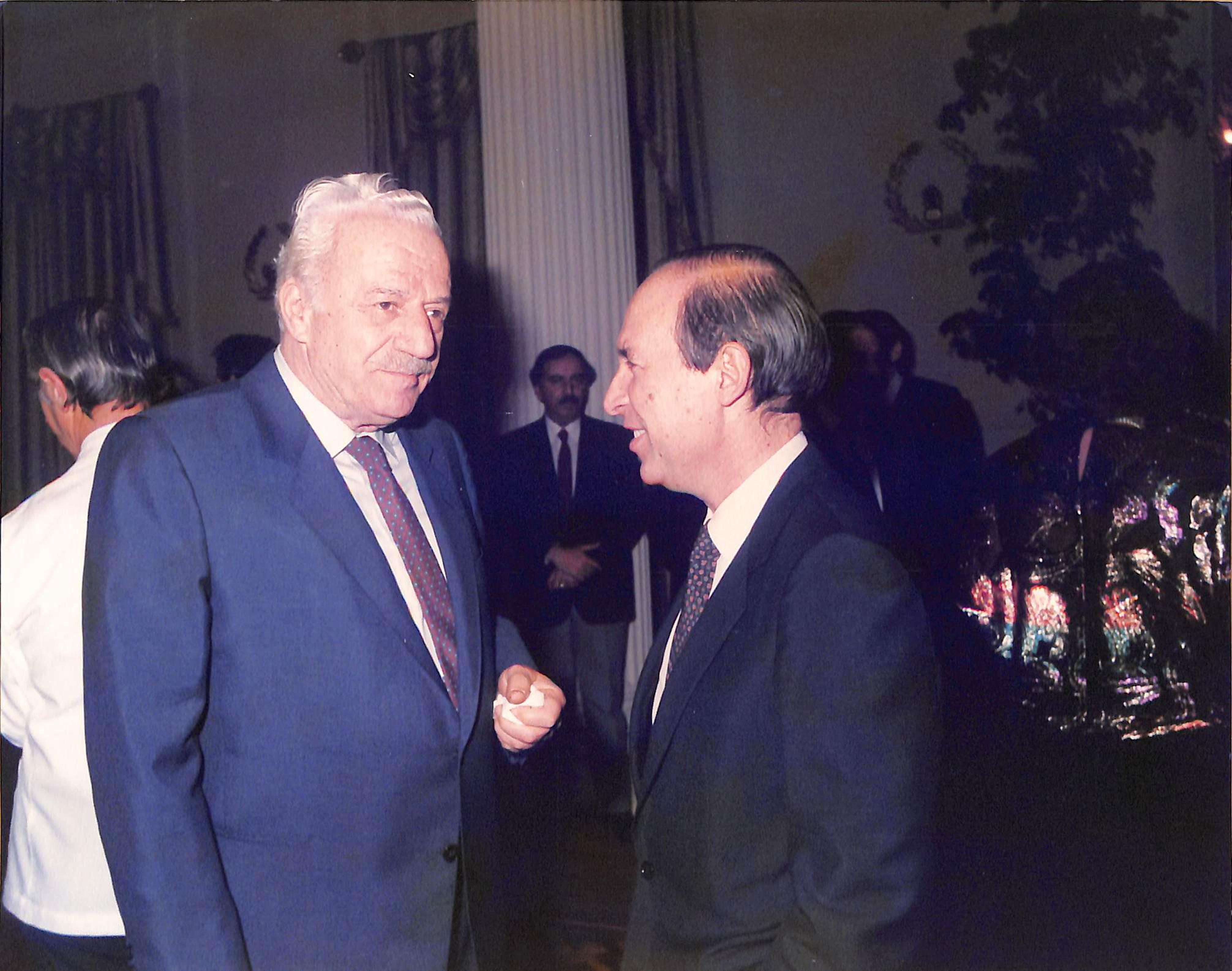 Κώστας Σημίτης 1936 – 2025: Η διαδρομή, η δράση και η ζωή του σε σπάνιες εικόνες