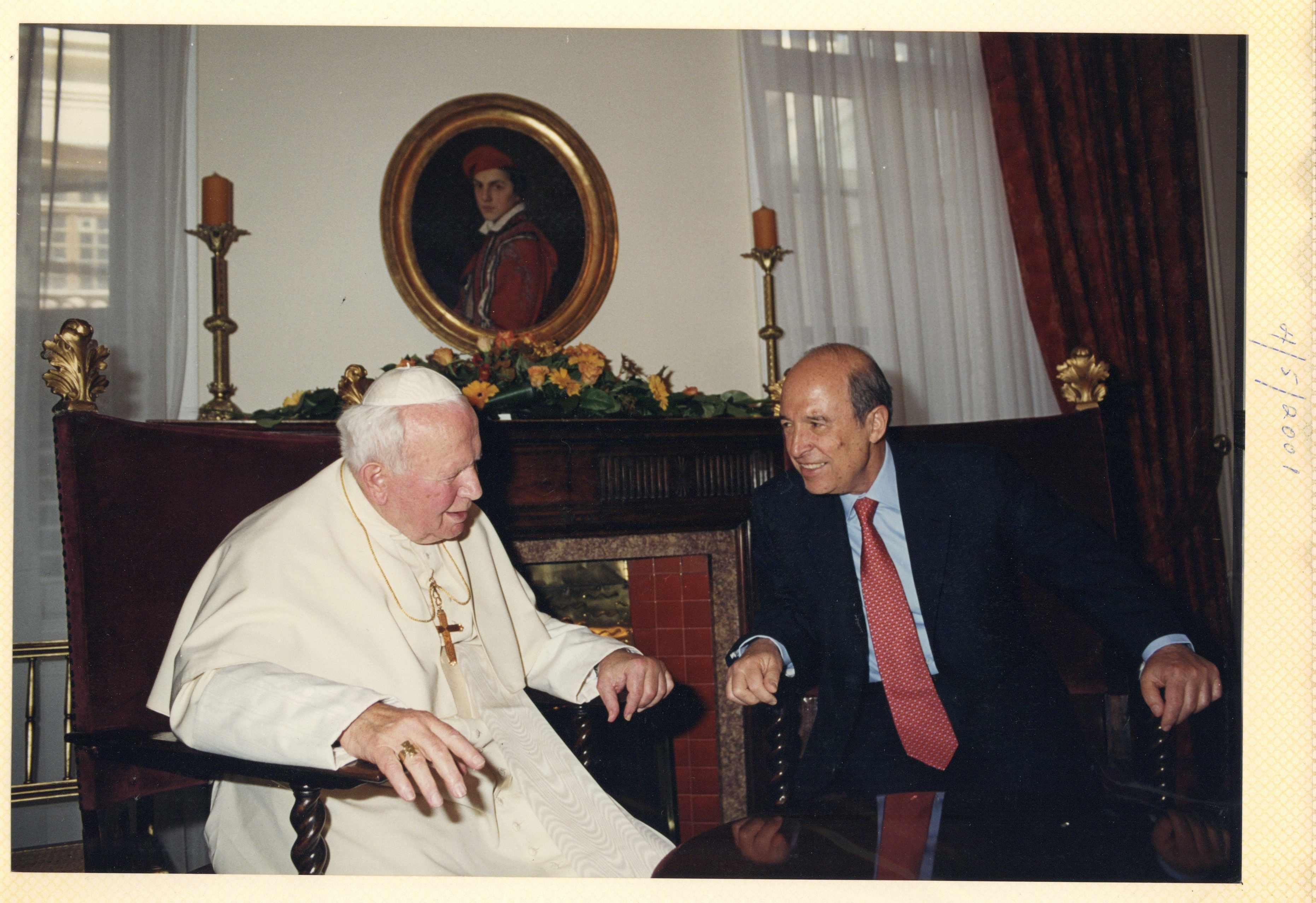 Κώστας Σημίτης 1936 – 2025: Η διαδρομή, η δράση και η ζωή του σε σπάνιες εικόνες