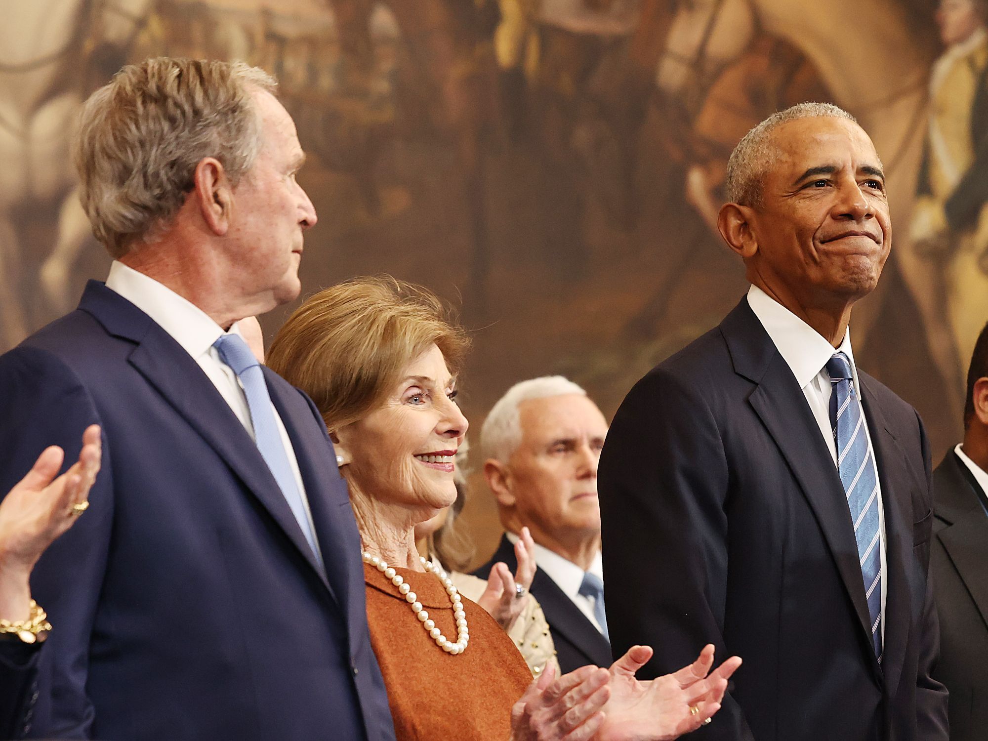 Τζορτζ Μπους και Μπάρακ Ομπάμα