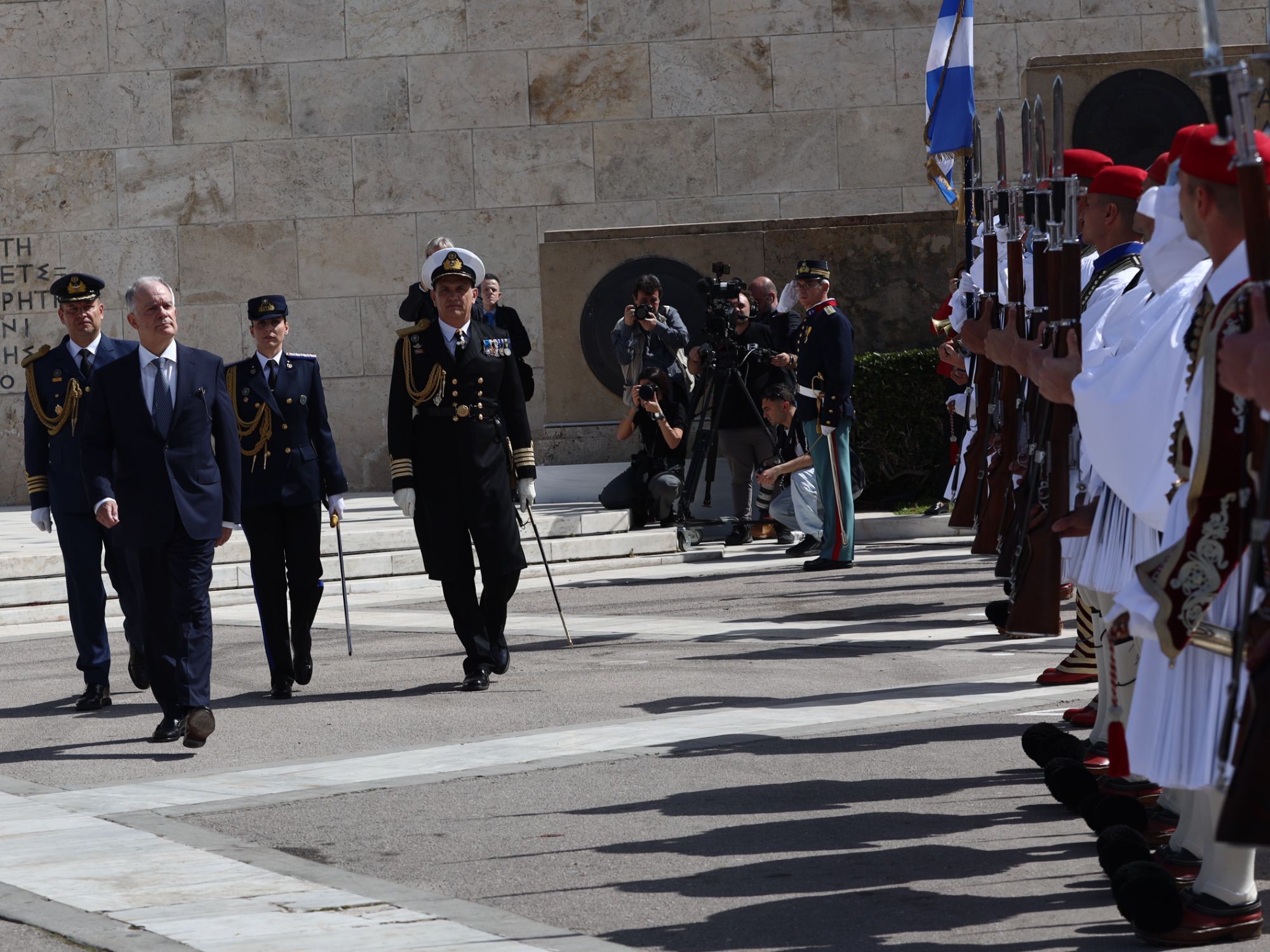Ιδιαίτερα συγκινημένος ο νέος Πρόεδρος της Δημοκρατίας