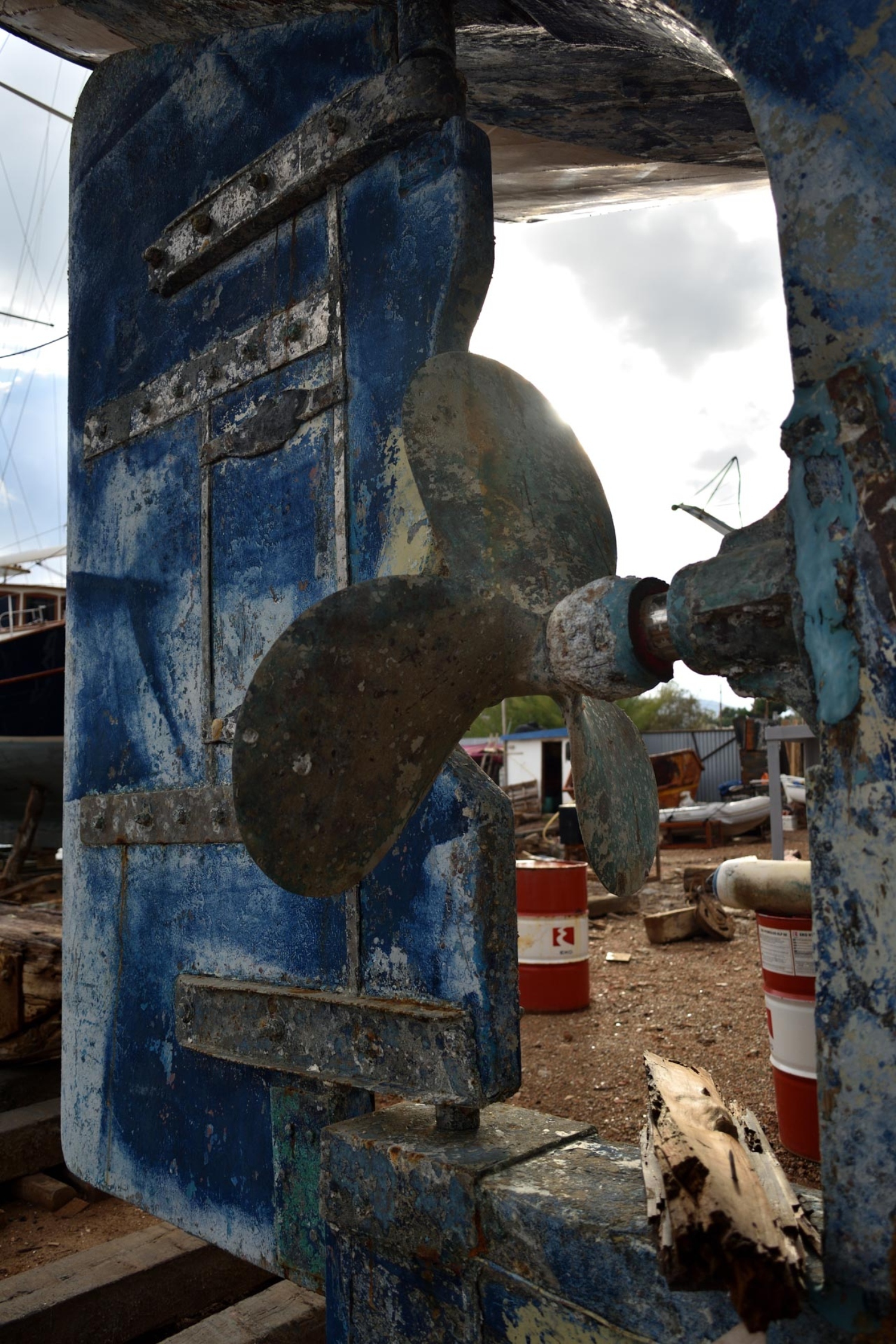 Ένα πρωινό στο ναυπηγείο του κύριου Πράσινου στη Σαλαμίνα