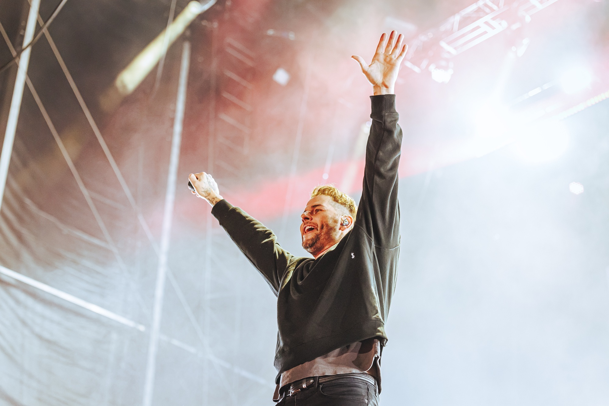 Release Athens 2025: Ανταπόκριση - φωτορεπορτάζ από τις εμφανίσεις των Avenged Sevenfold και Palaye Royale στην Πλατεία Νερού.