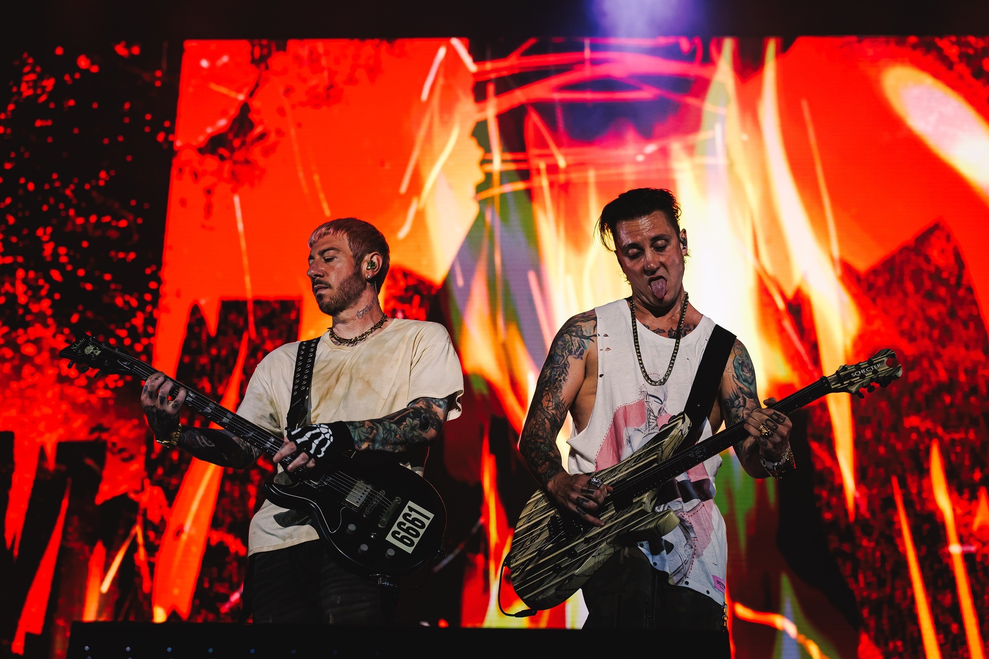 Release Athens 2025: Ανταπόκριση - φωτορεπορτάζ από τις εμφανίσεις των Avenged Sevenfold και Palaye Royale στην Πλατεία Νερού.