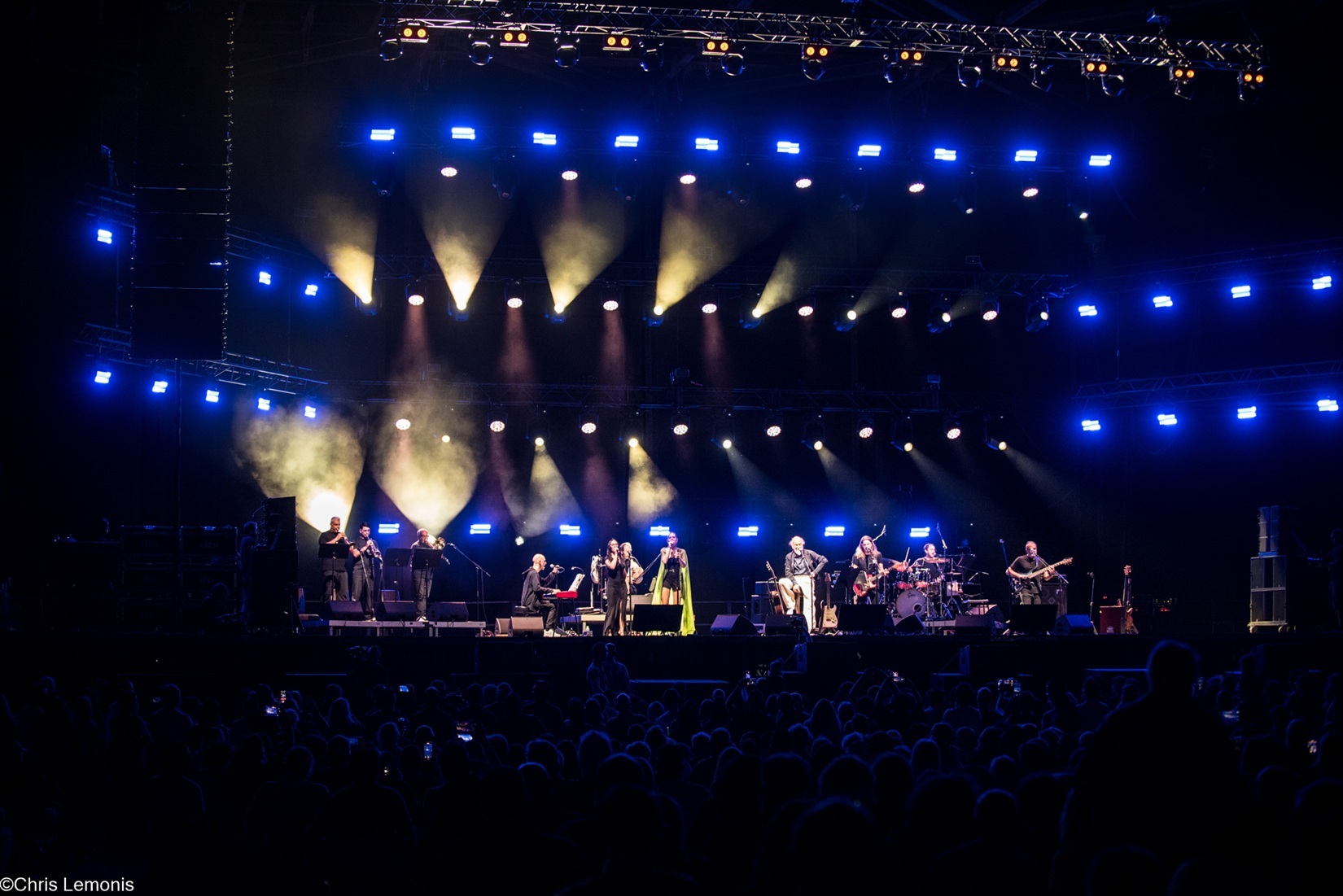 Rockwave Festival 2025: Ανταπόκριση-φωτορεπορτάζ από την ιστορική εμφάνιση του Διονύση Σαββόπουλου στη Μαλακάσα