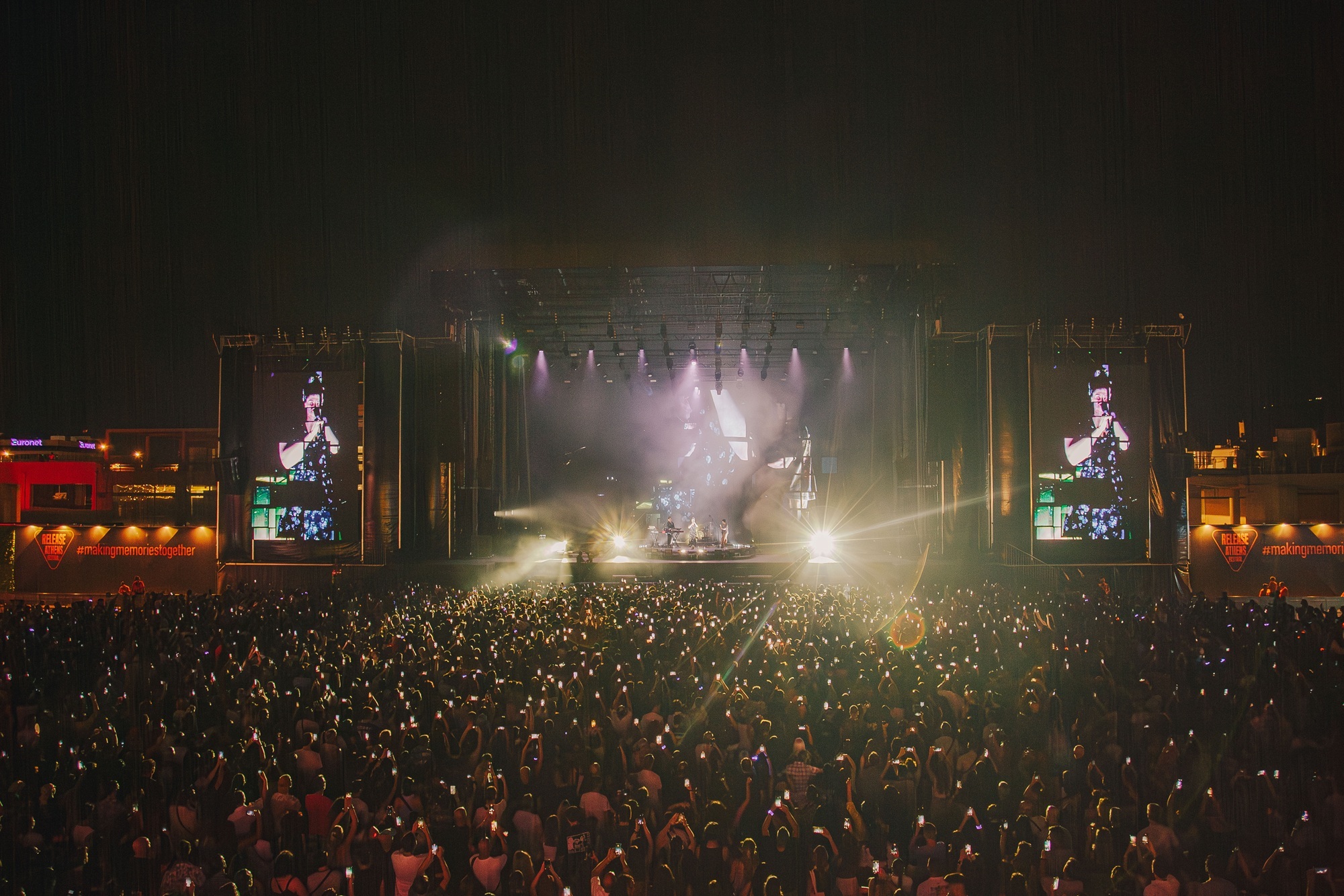 Release Athens 2025: Ανταπόκριση - φωτορεπορτάζ από τις εμφανίσεις των London Grammar, Aurora και Klangphonics στην Πλατεία Νερού