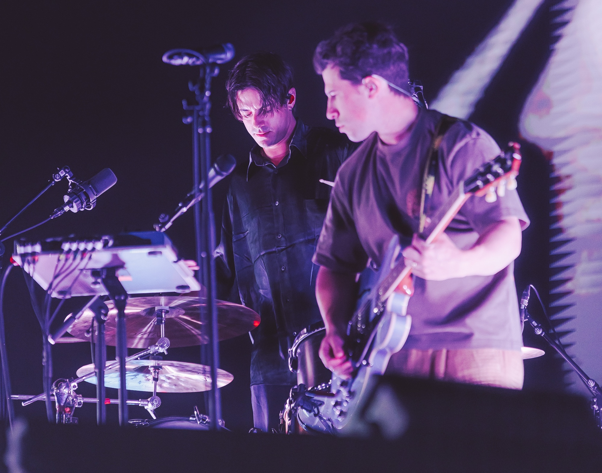 Release Athens 2025: Ανταπόκριση - φωτορεπορτάζ από τις εμφανίσεις των London Grammar, Aurora και Klangphonics στην Πλατεία Νερού