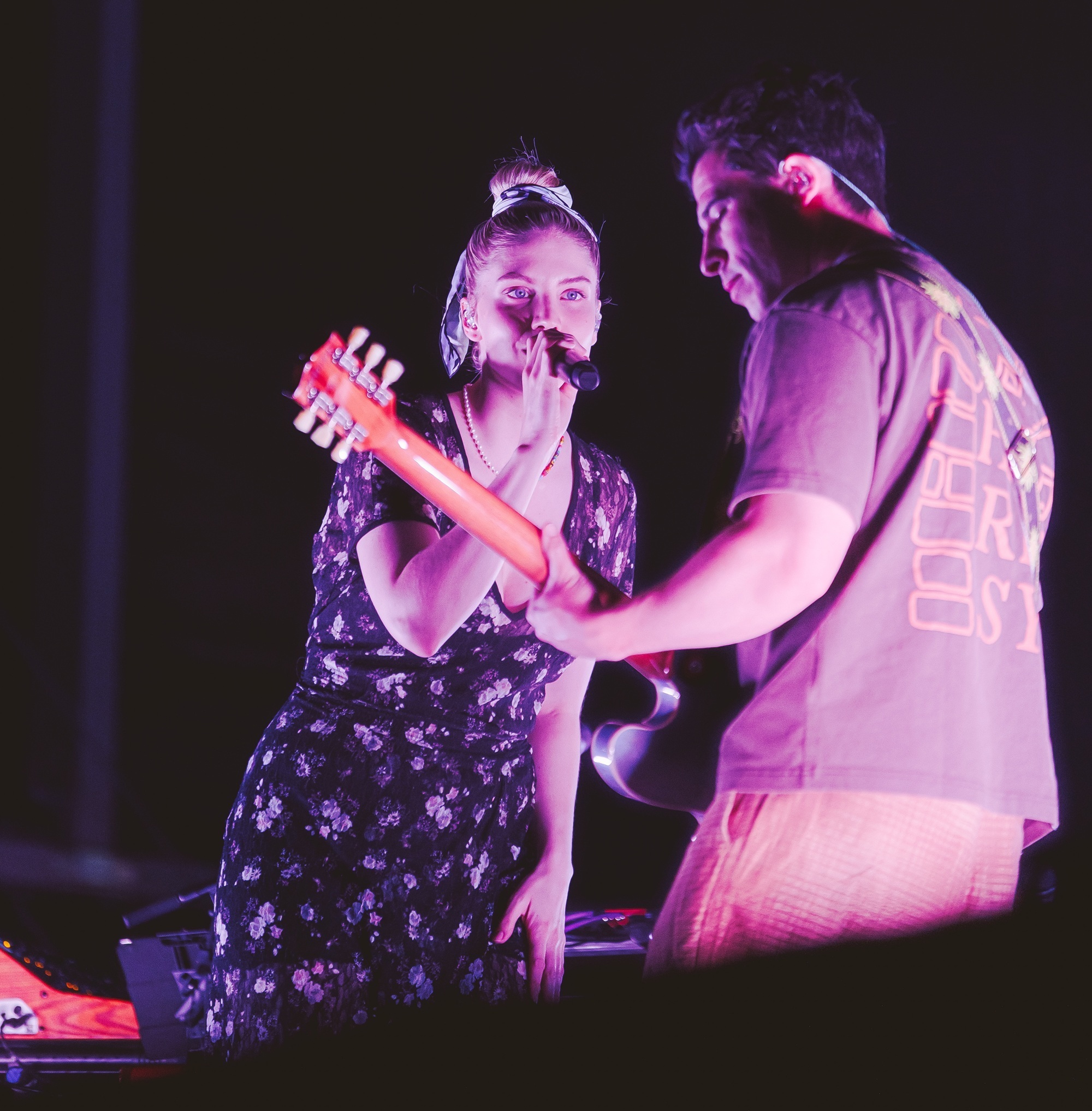 Release Athens 2025: Ανταπόκριση - φωτορεπορτάζ από τις εμφανίσεις των London Grammar, Aurora και Klangphonics στην Πλατεία Νερού