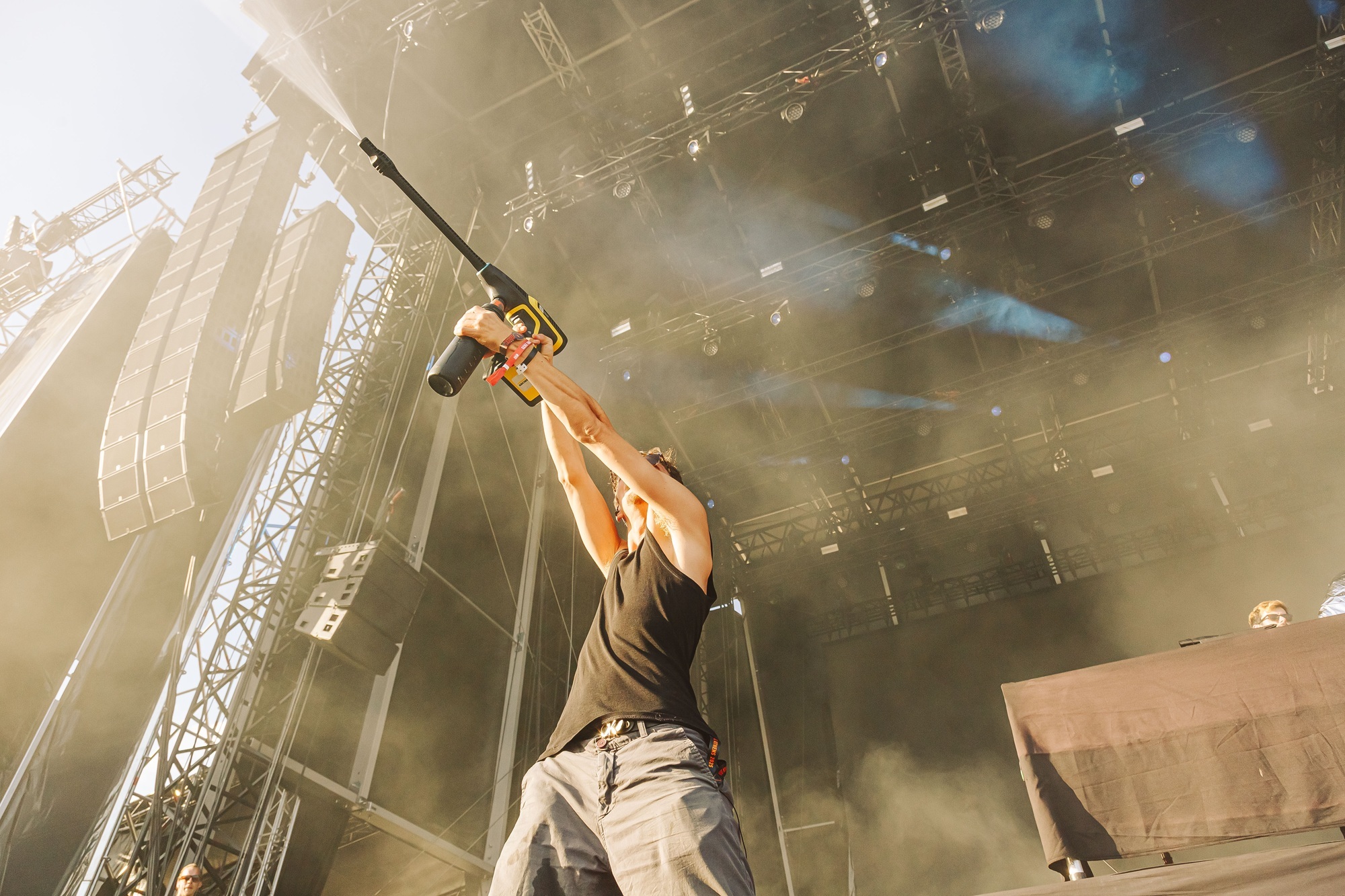 Release Athens 2025: Ανταπόκριση - φωτορεπορτάζ από τις εμφανίσεις των London Grammar, Aurora και Klangphonics στην Πλατεία Νερού