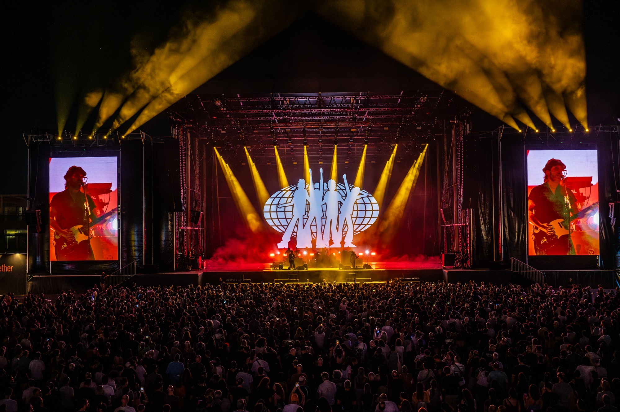 Release Athens 2025: Ανταπόκριση - φωτορεπορτάζ από τις εμφανίσεις των Supergrass, The Damned και The Lobsters στην Πλατεία Νερού