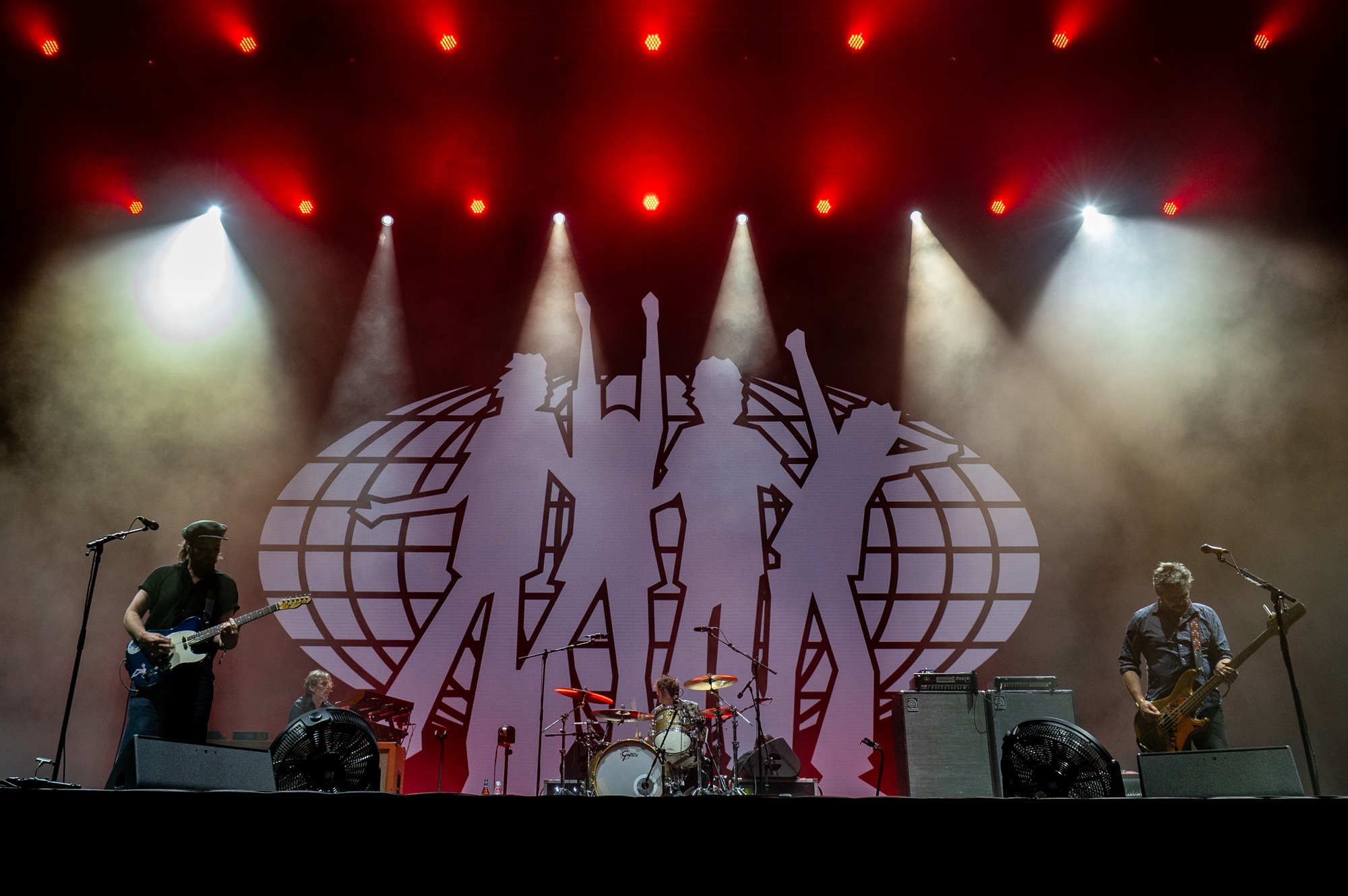 Release Athens 2025: Ανταπόκριση - φωτορεπορτάζ από τις εμφανίσεις των Supergrass, The Damned και The Lobsters στην Πλατεία Νερού