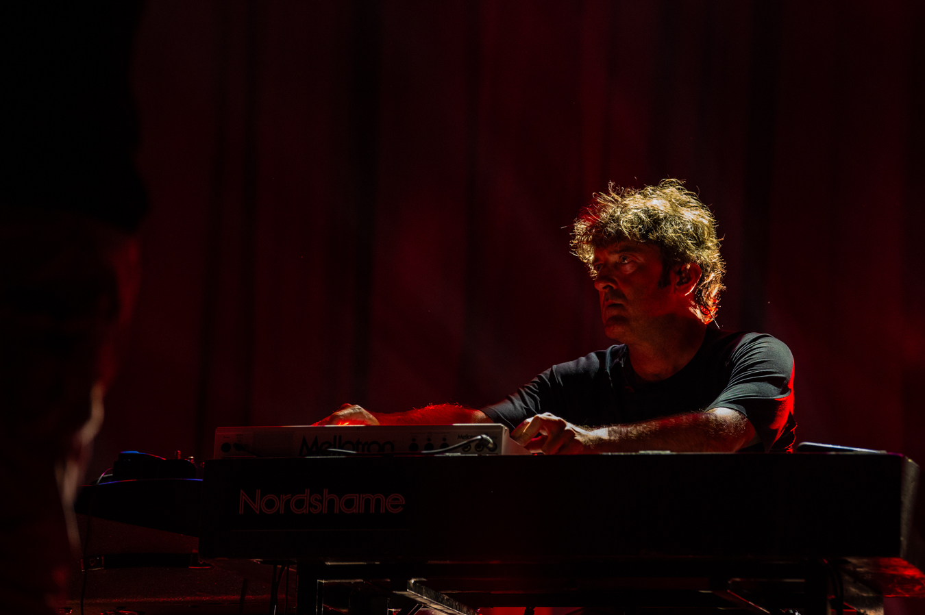 Ανταπόκριση από την εμφάνιση των Μπεθ Γκίμπονς και Bill Ryder - Jones στο Θέατρο Λυκαβηττού