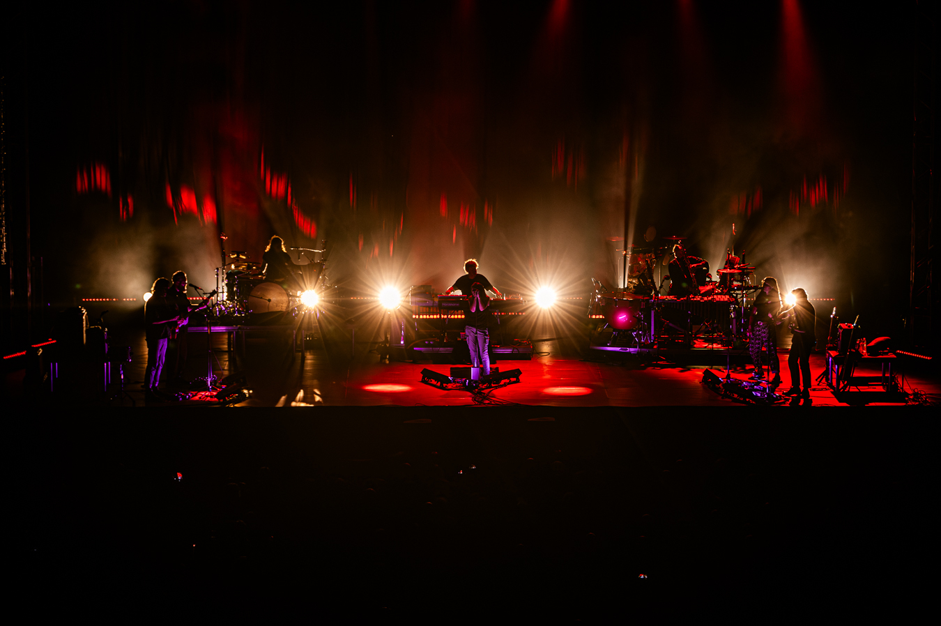 Ανταπόκριση από την εμφάνιση των Μπεθ Γκίμπονς και Bill Ryder - Jones στο Θέατρο Λυκαβηττού