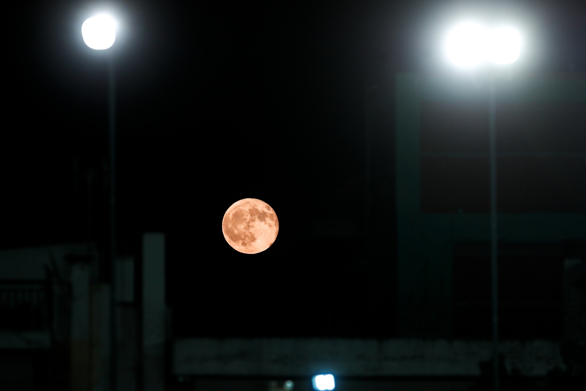 Πανσέληνος Αυγούστου