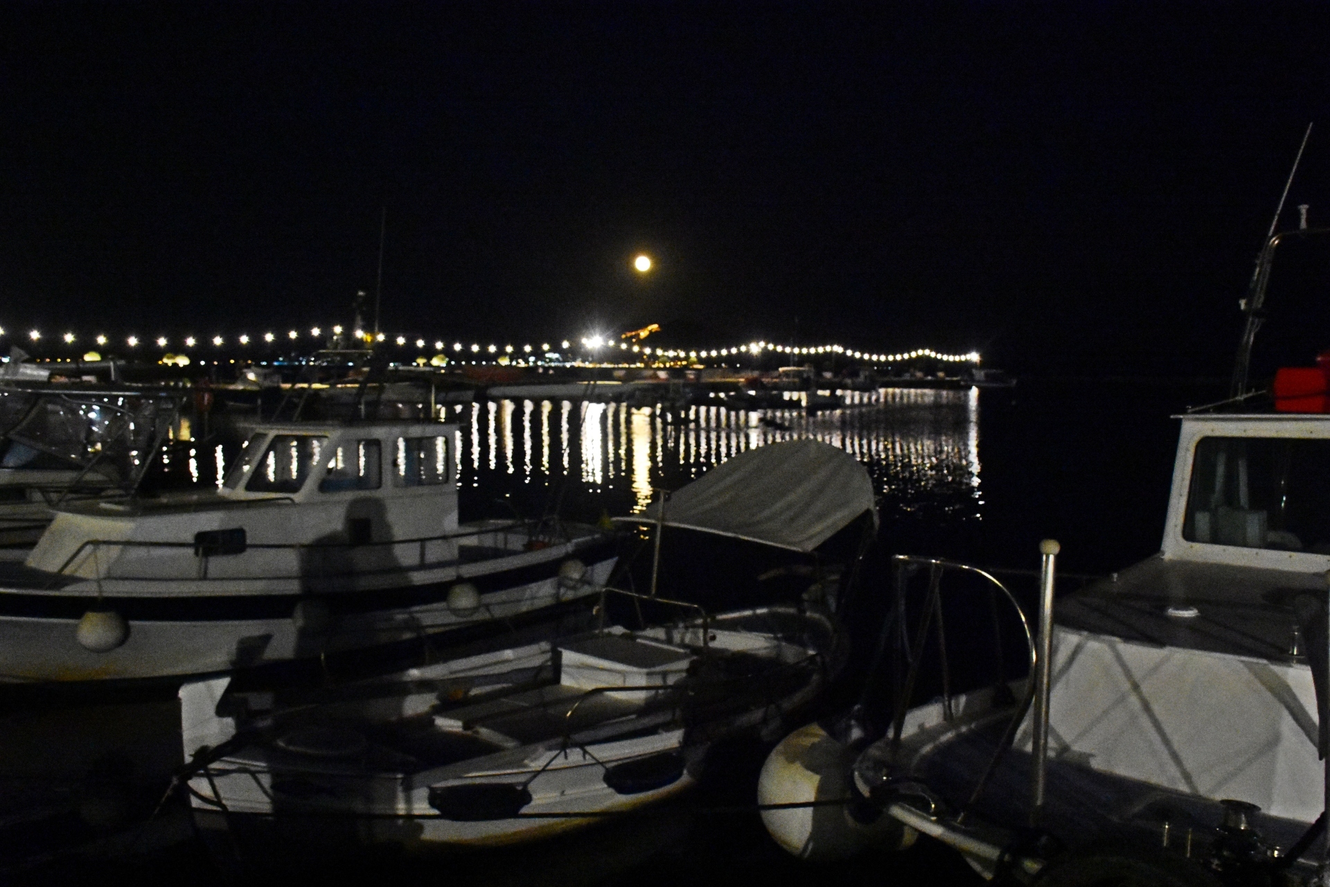 Πανσέληνος Αυγούστου