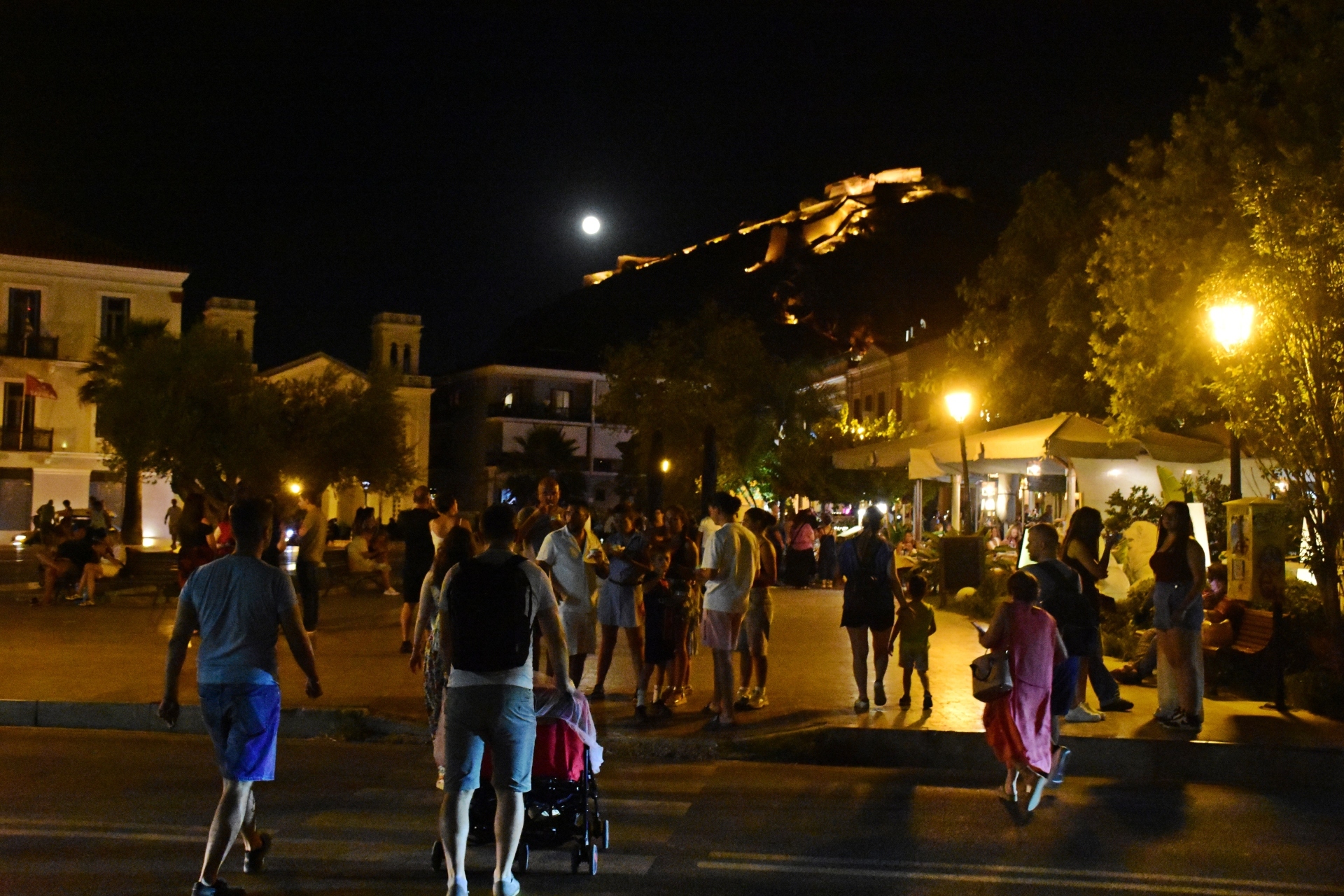 Πανσέληνος Αυγούστου