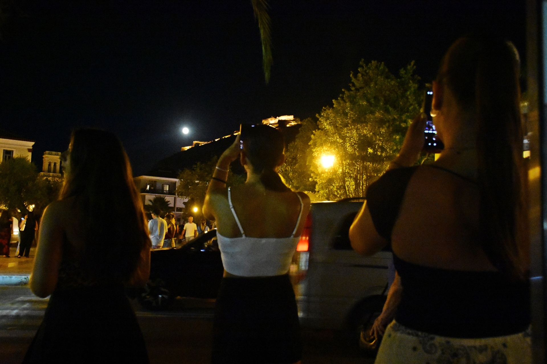 Πανσέληνος Αυγούστου