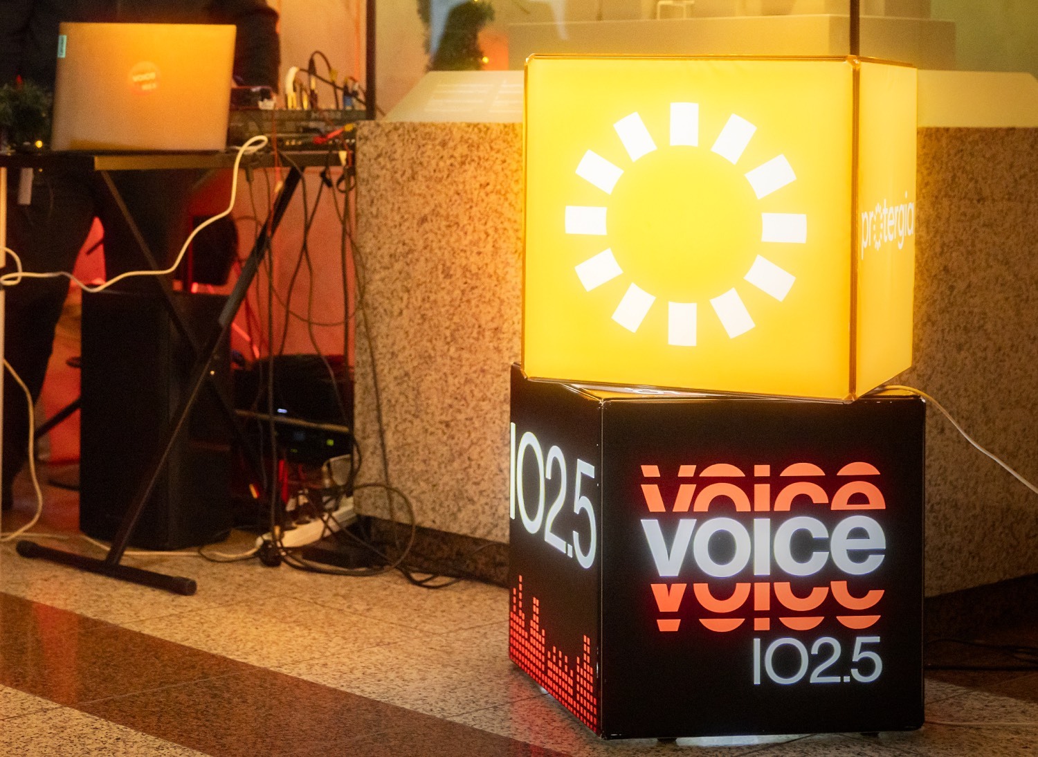 Live εκπομπή από το μετρό Πανεπιστήμιο – Powered by Protergia 