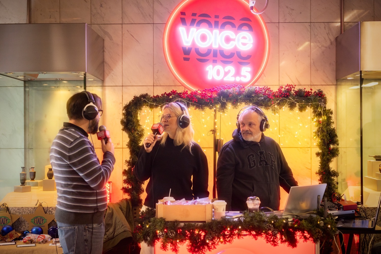 Ο Voice 102.5 έγινε η «φωνή των Χριστουγέννων» 