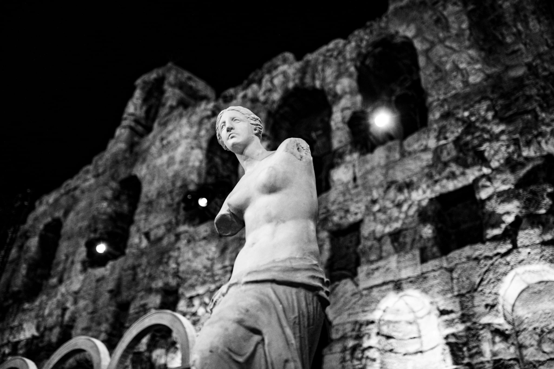 Ανασκόπηση 2025: Η χρονιά μέσα από τις εικόνες 26 Ελλήνων φωτογράφων.