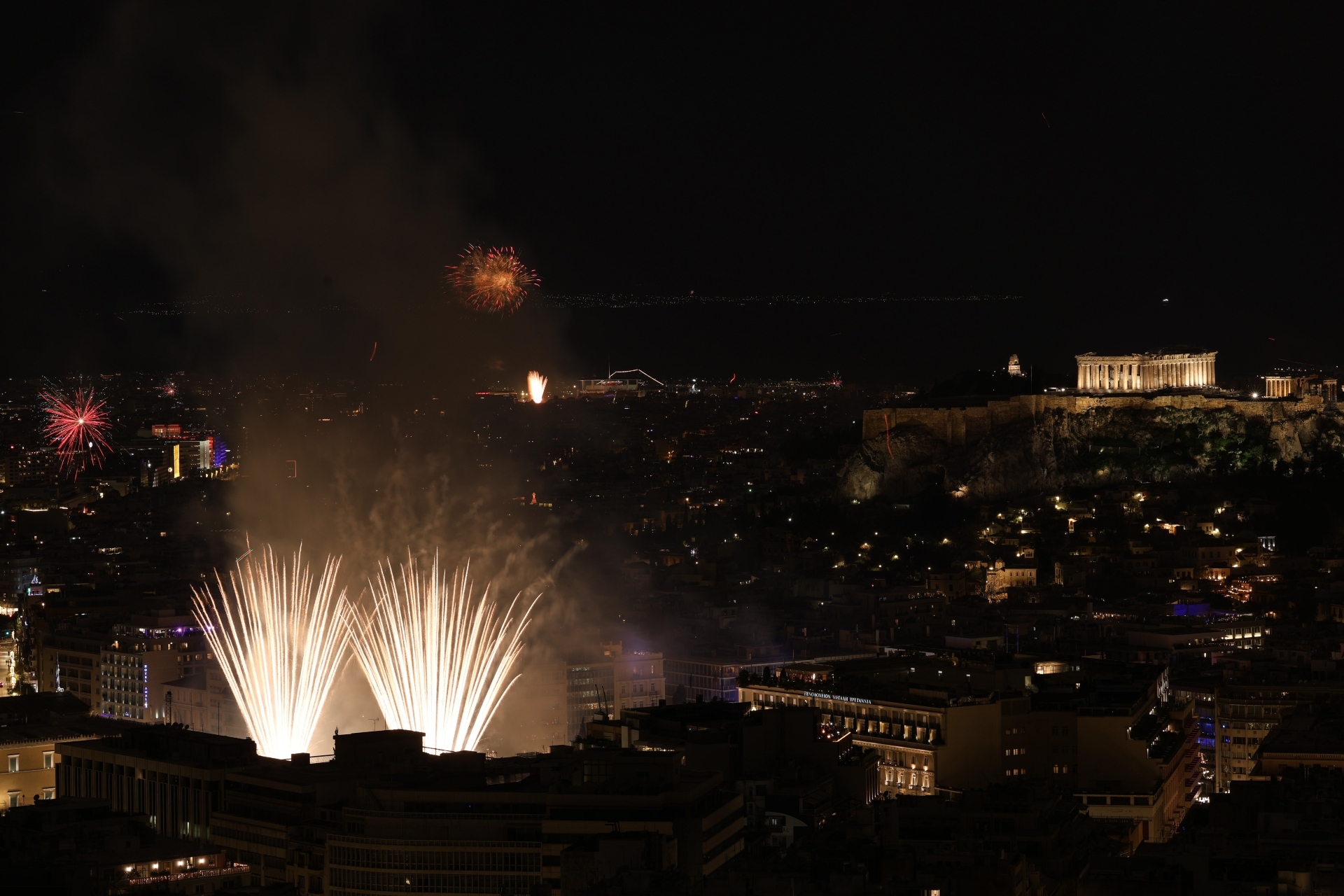 Η Ελλάδα υποδέχεται το 2026 - 20 εικόνες	
