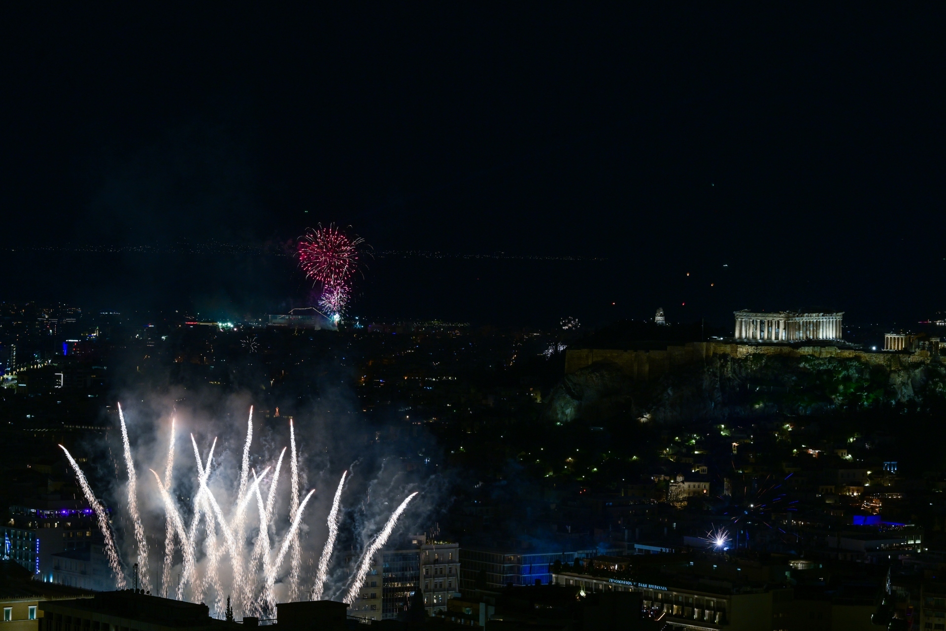 Η Ελλάδα υποδέχεται το 2026 - 20 εικόνες	