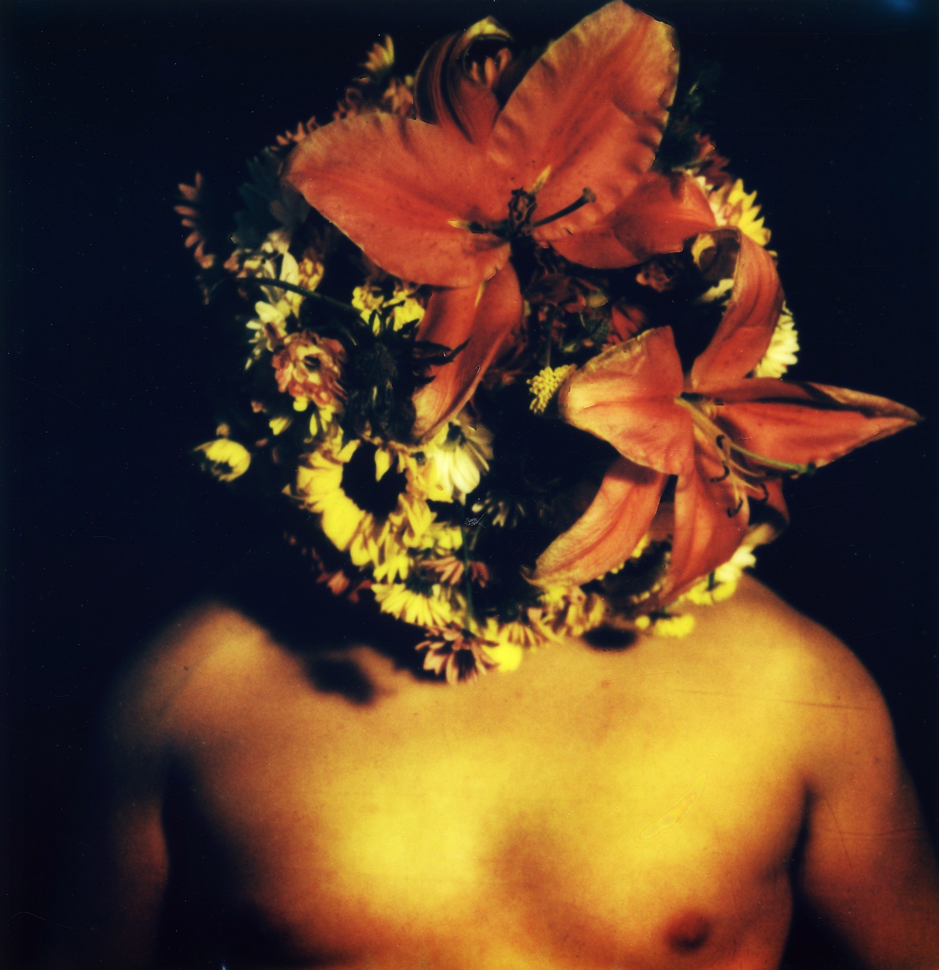 EROS: Η ανεπανάληπτη στιγμή του έρωτα μέσα από την Polaroid